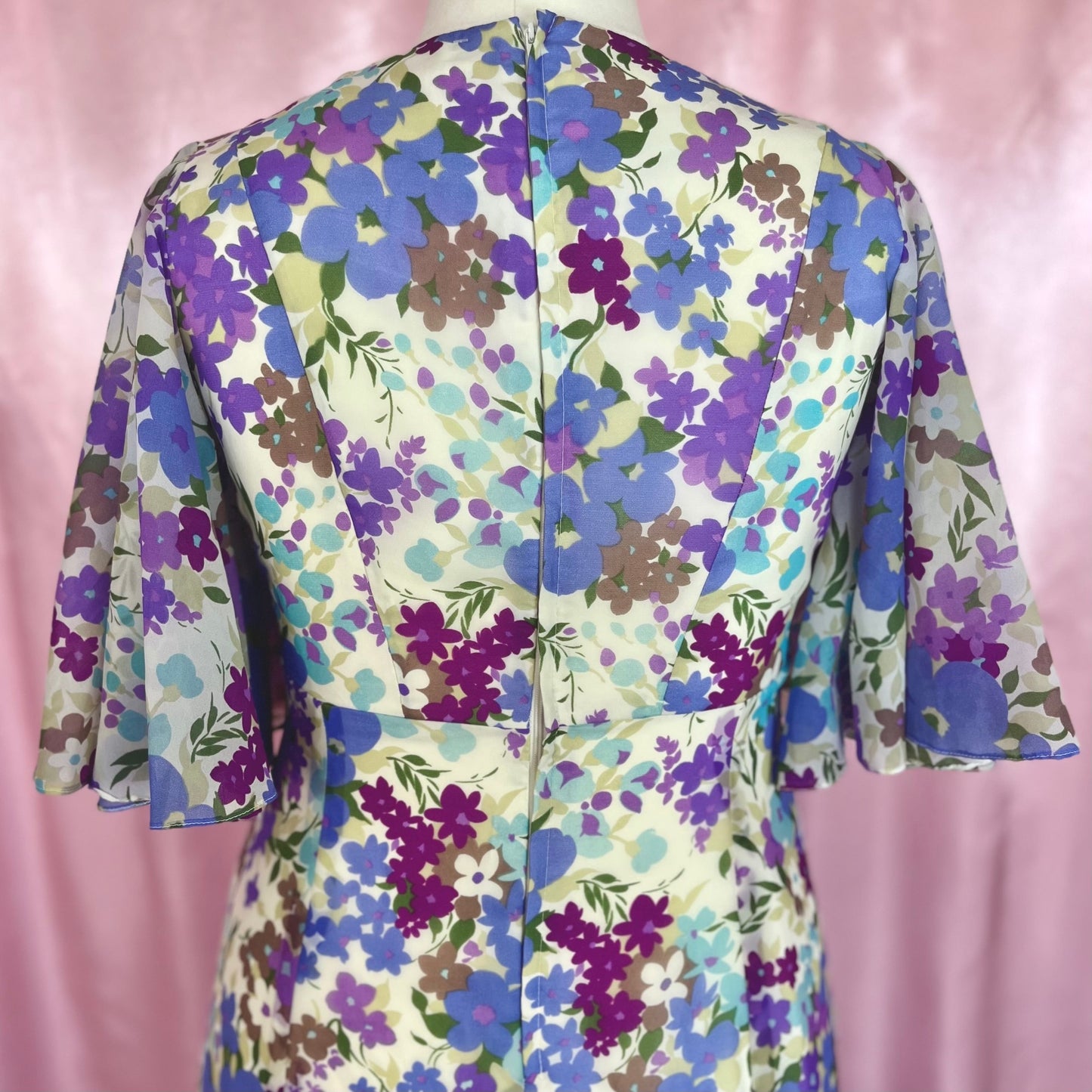 1970s Floral maxi dress, by Carnegie, size 16