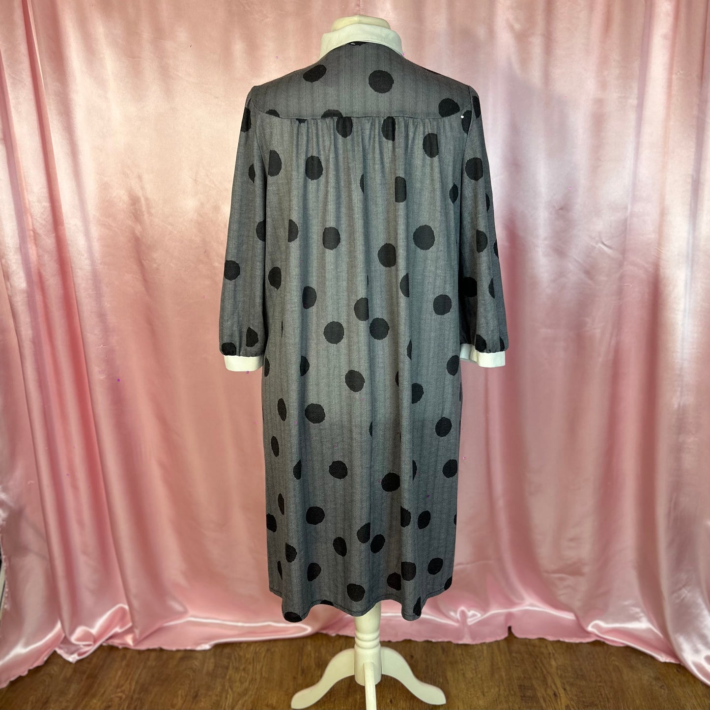 1980s Polka dot midi dress, unbranded, Size 22