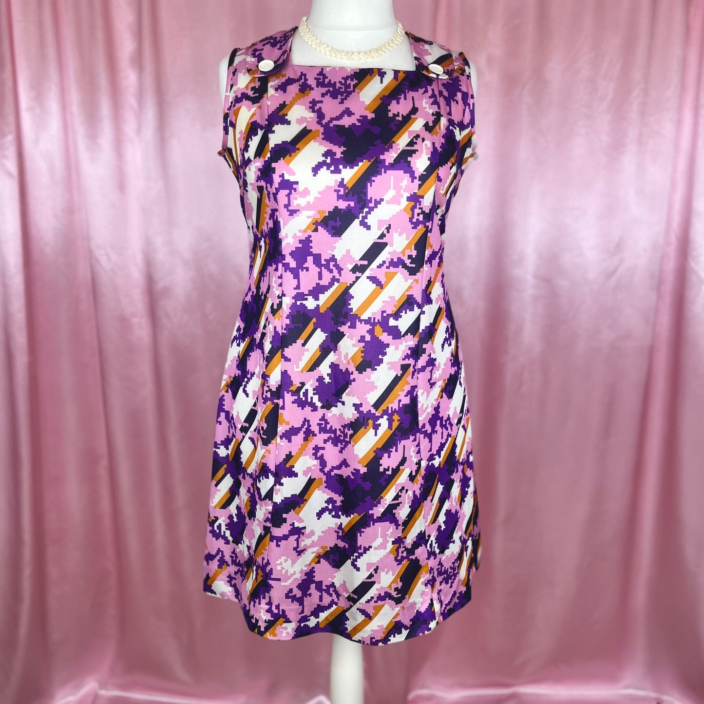 1960s purple print dress, unbranded, size 20