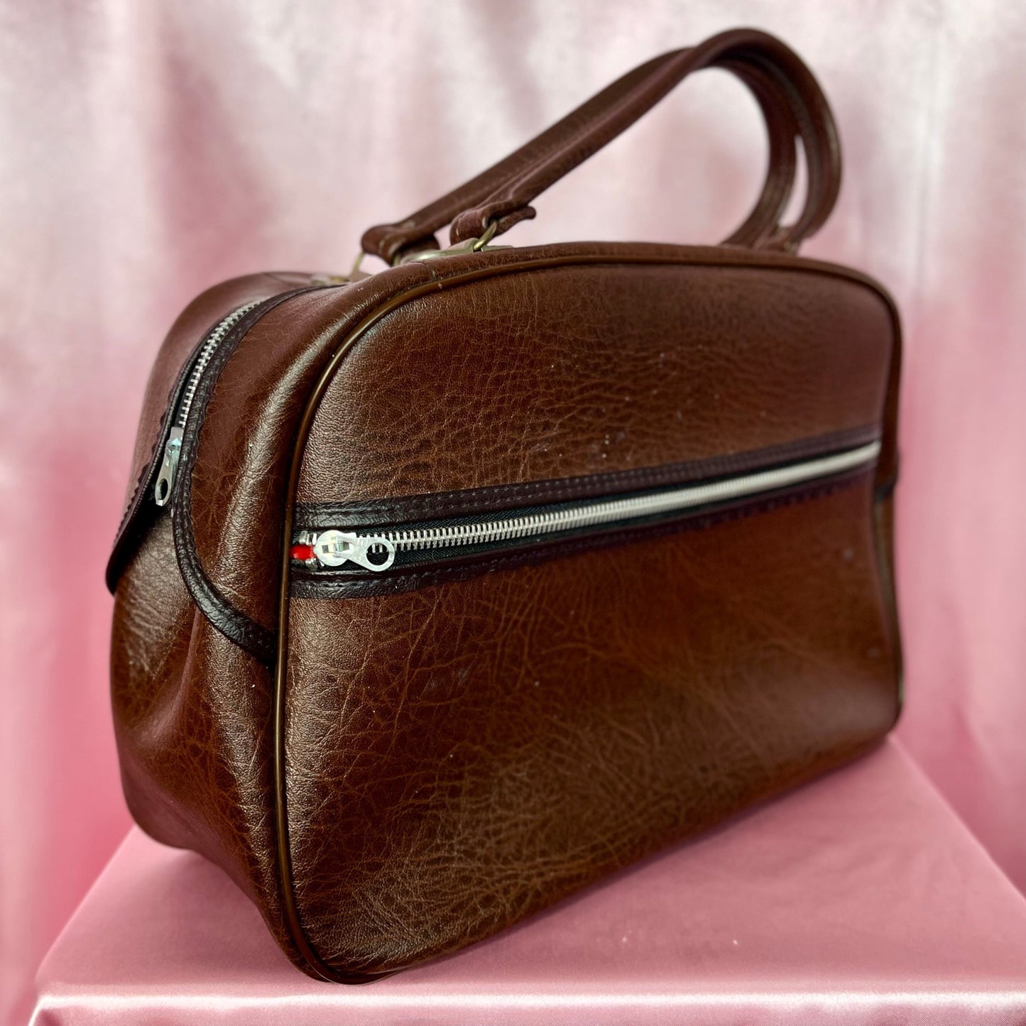 1960s brown faux leather hold-all