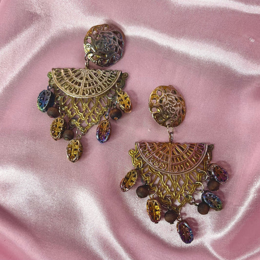 1980s Gold filigree dangly clip on earrings