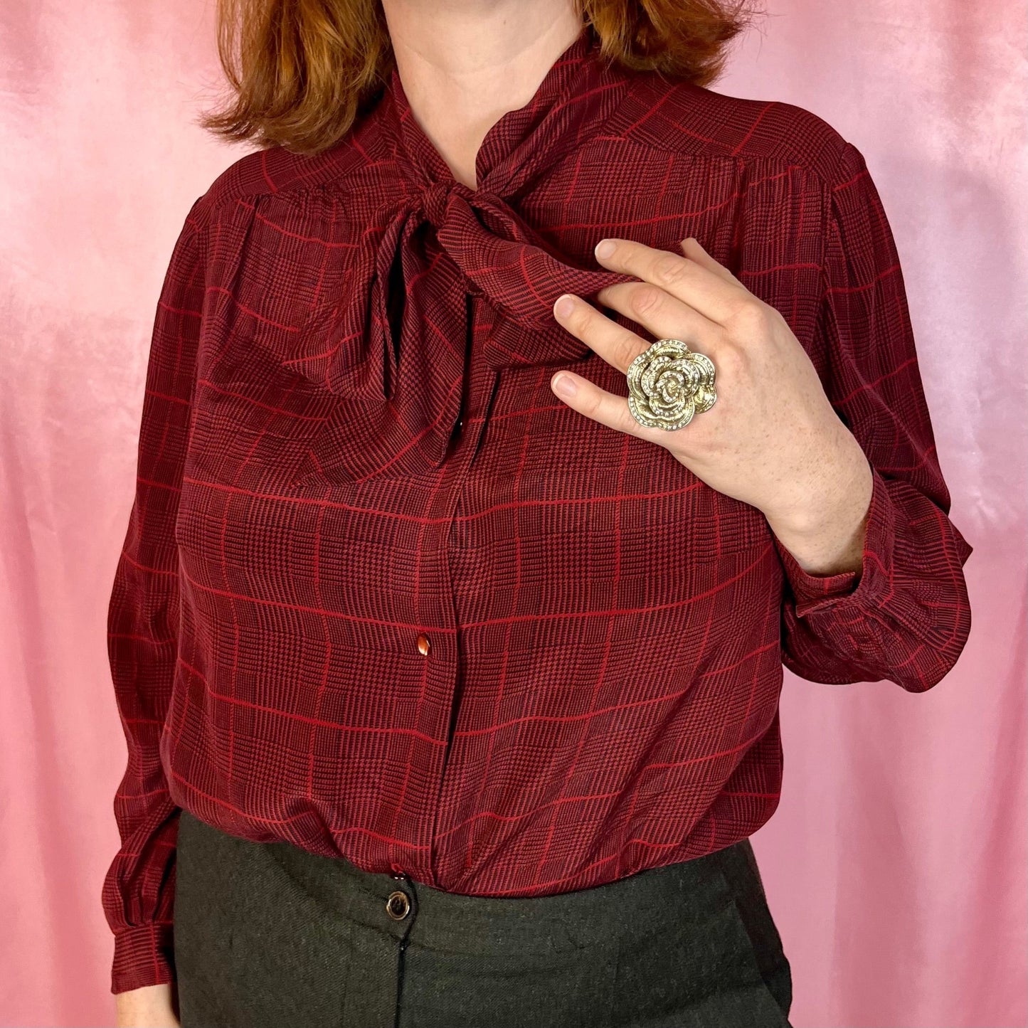 1980s plaid pussy bow blouse, unbranded, size 16