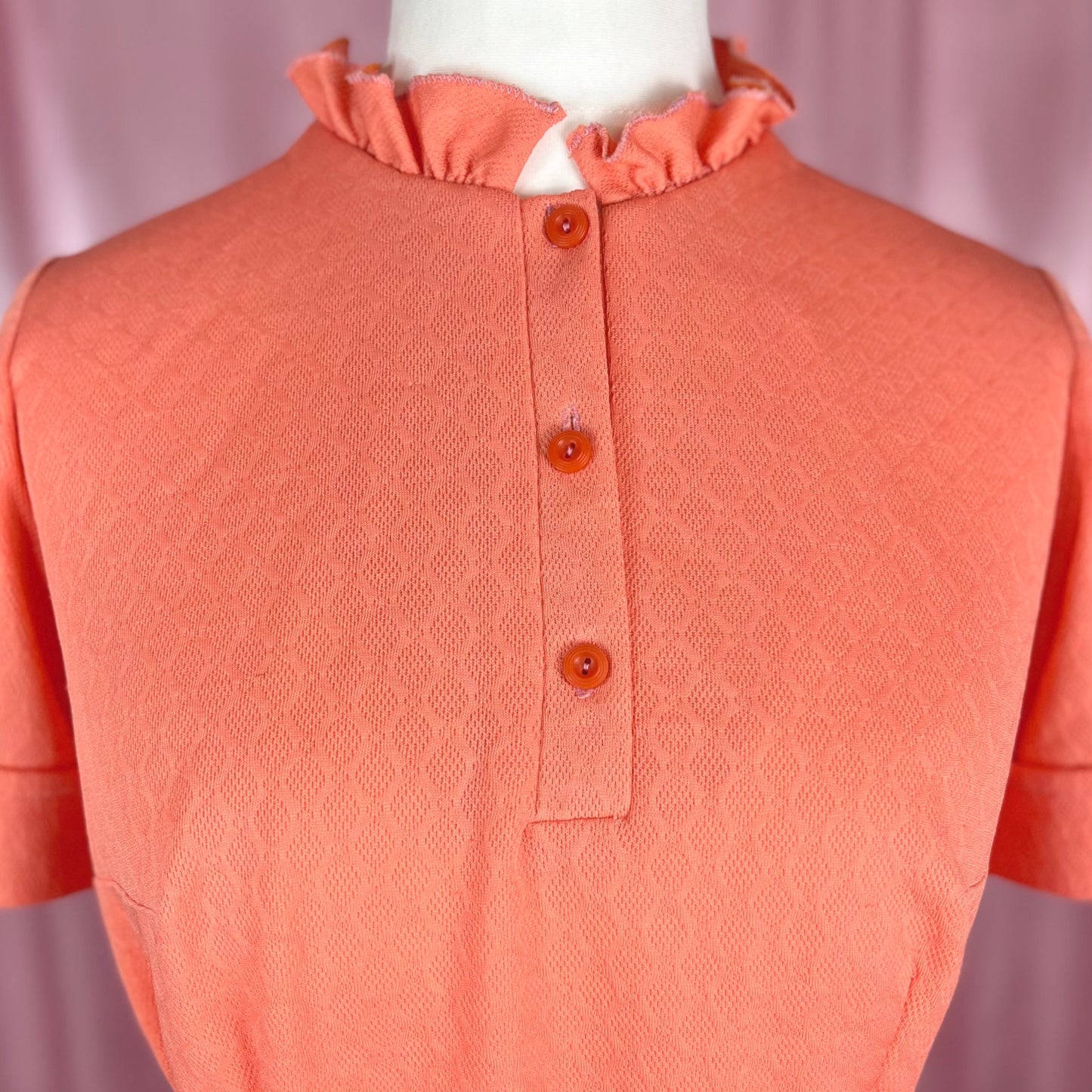 1970s Orange crimplene top, unbranded, size 16