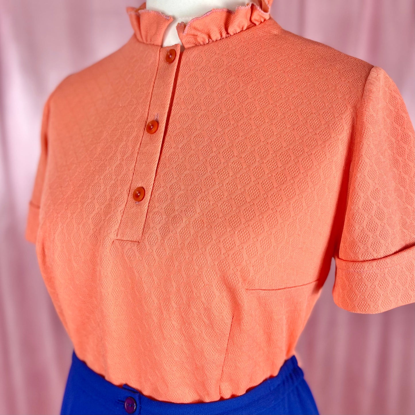 1970s Orange crimplene top, unbranded, size 16