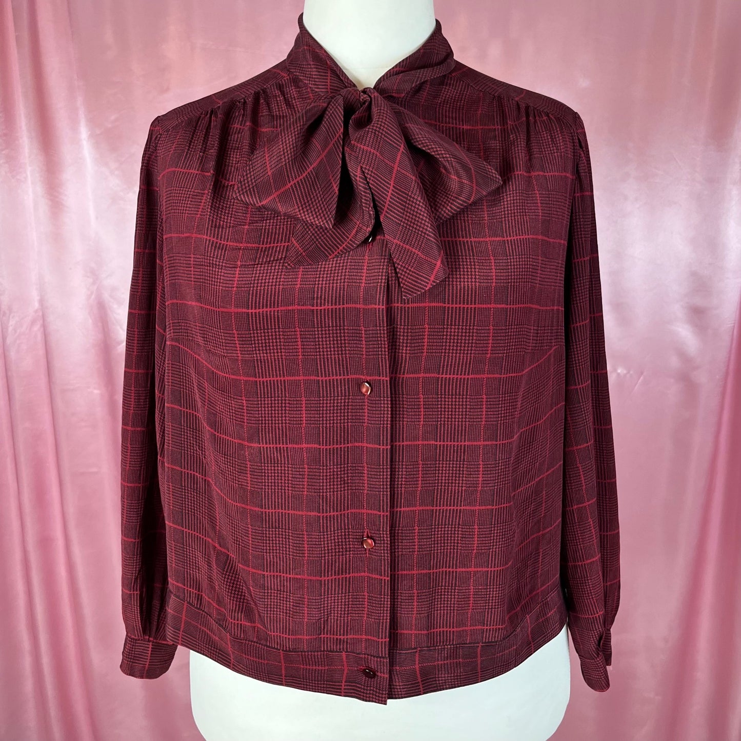 1980s plaid pussy bow blouse, unbranded, size 16