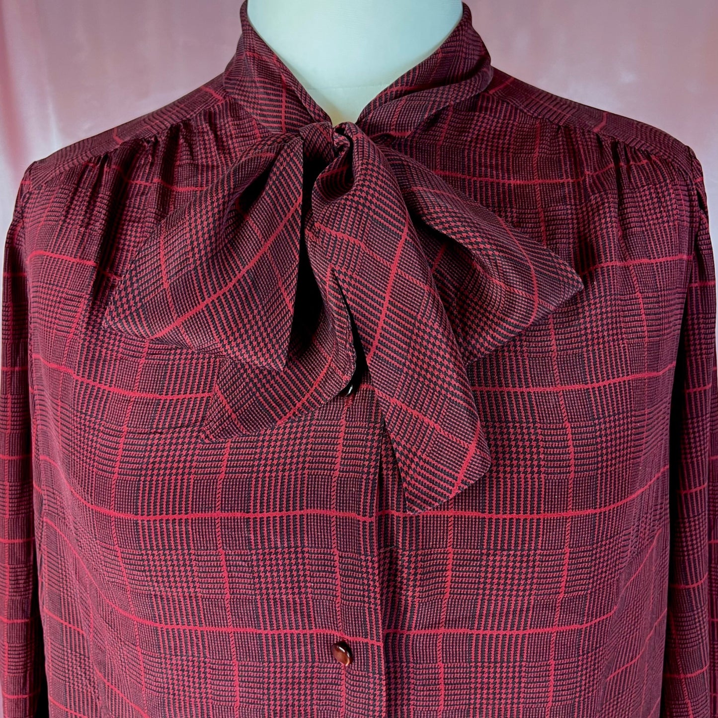 1980s plaid pussy bow blouse, unbranded, size 16