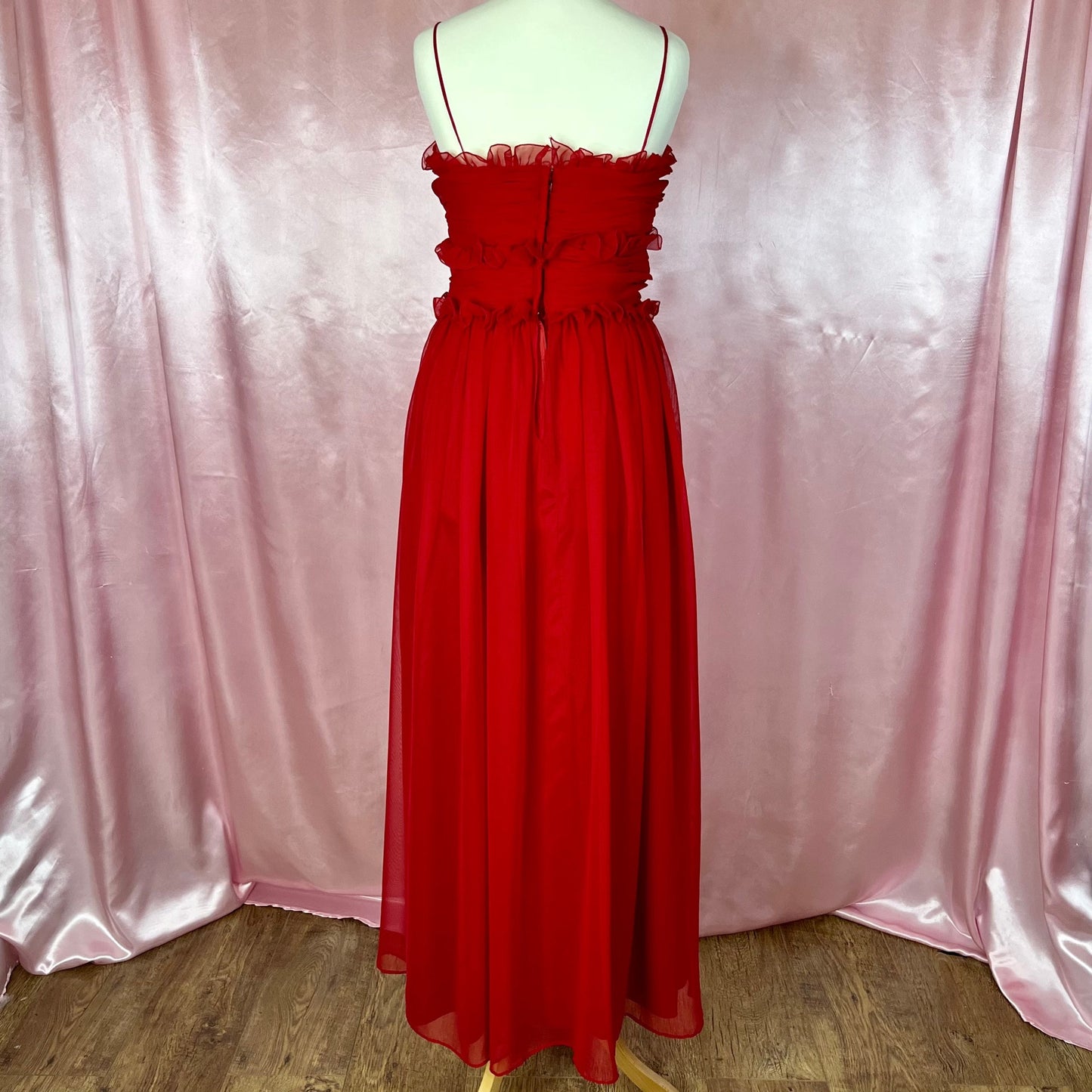 1980s Red evening dress, by Jean Varon, size 6