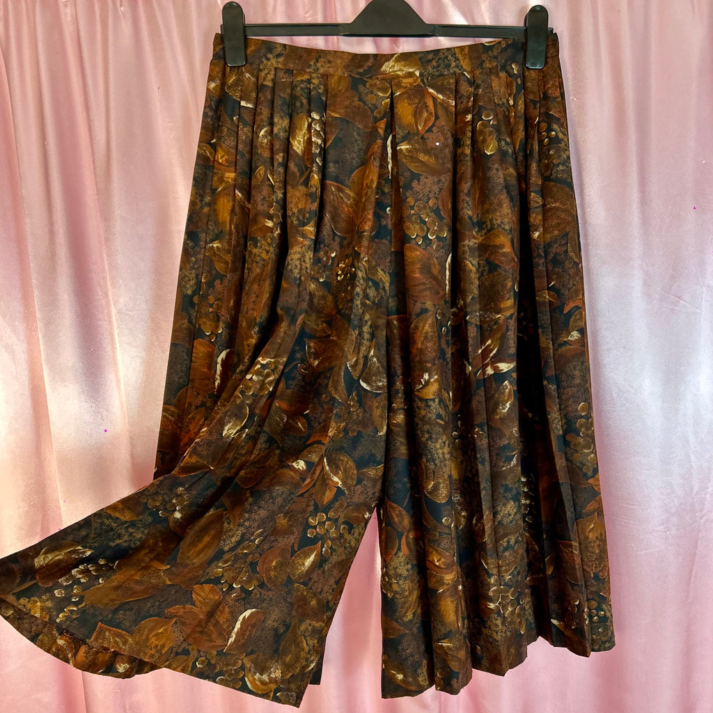 1980s Brown pleated culottes, by Edith B, size 14