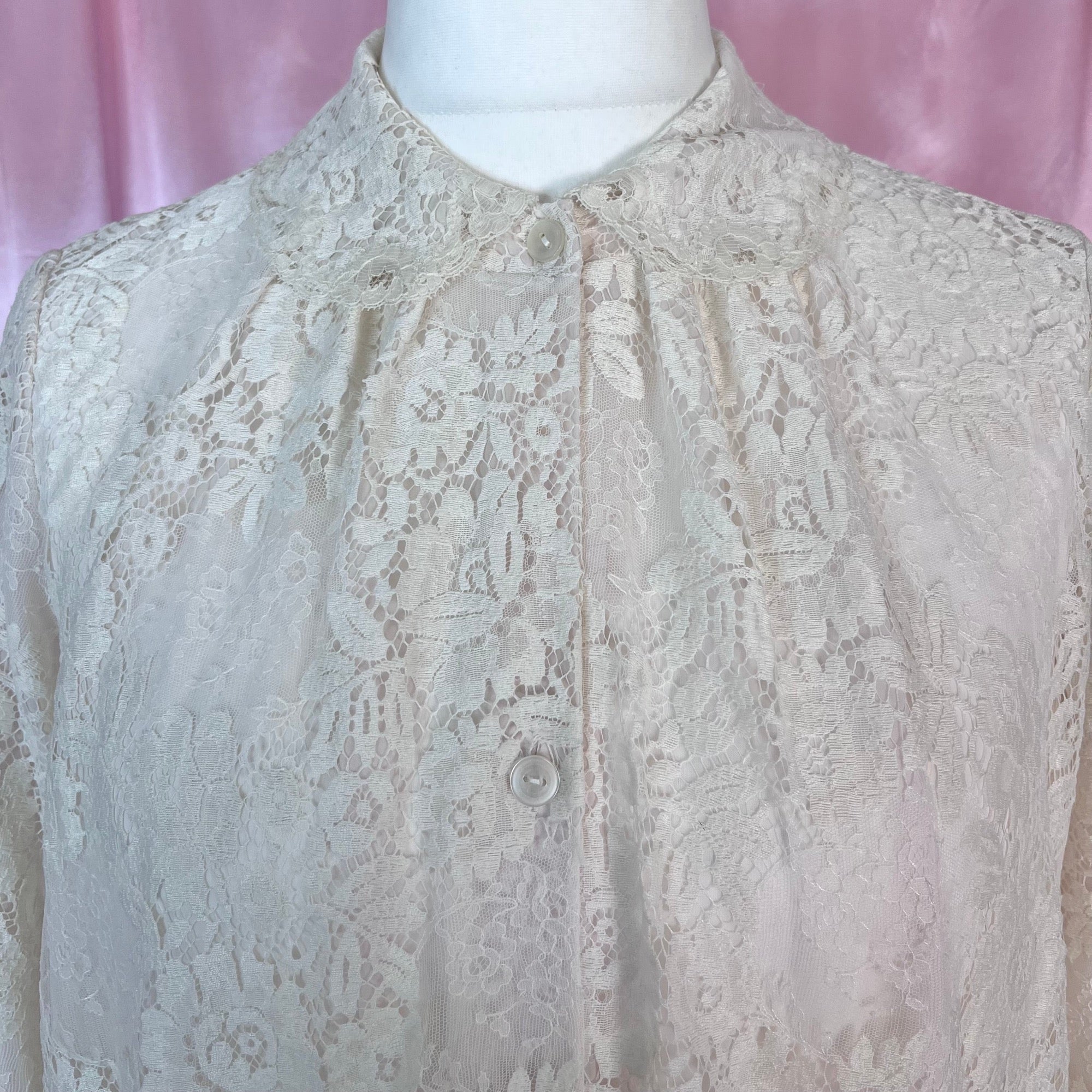 1970s Cream lace peignoir, unbranded, size 14