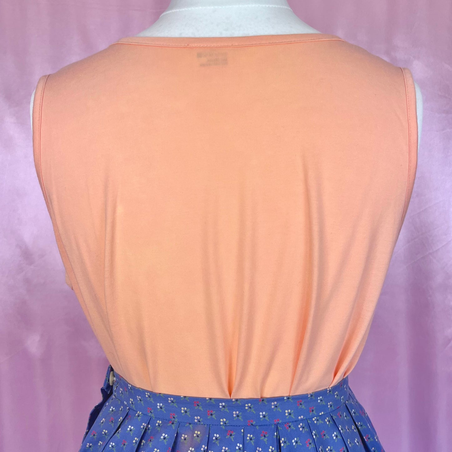 1980s Peach sleeveless tee, by Crea Style, size 14