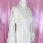 1970s Cream wedding dress, unbranded, size 6