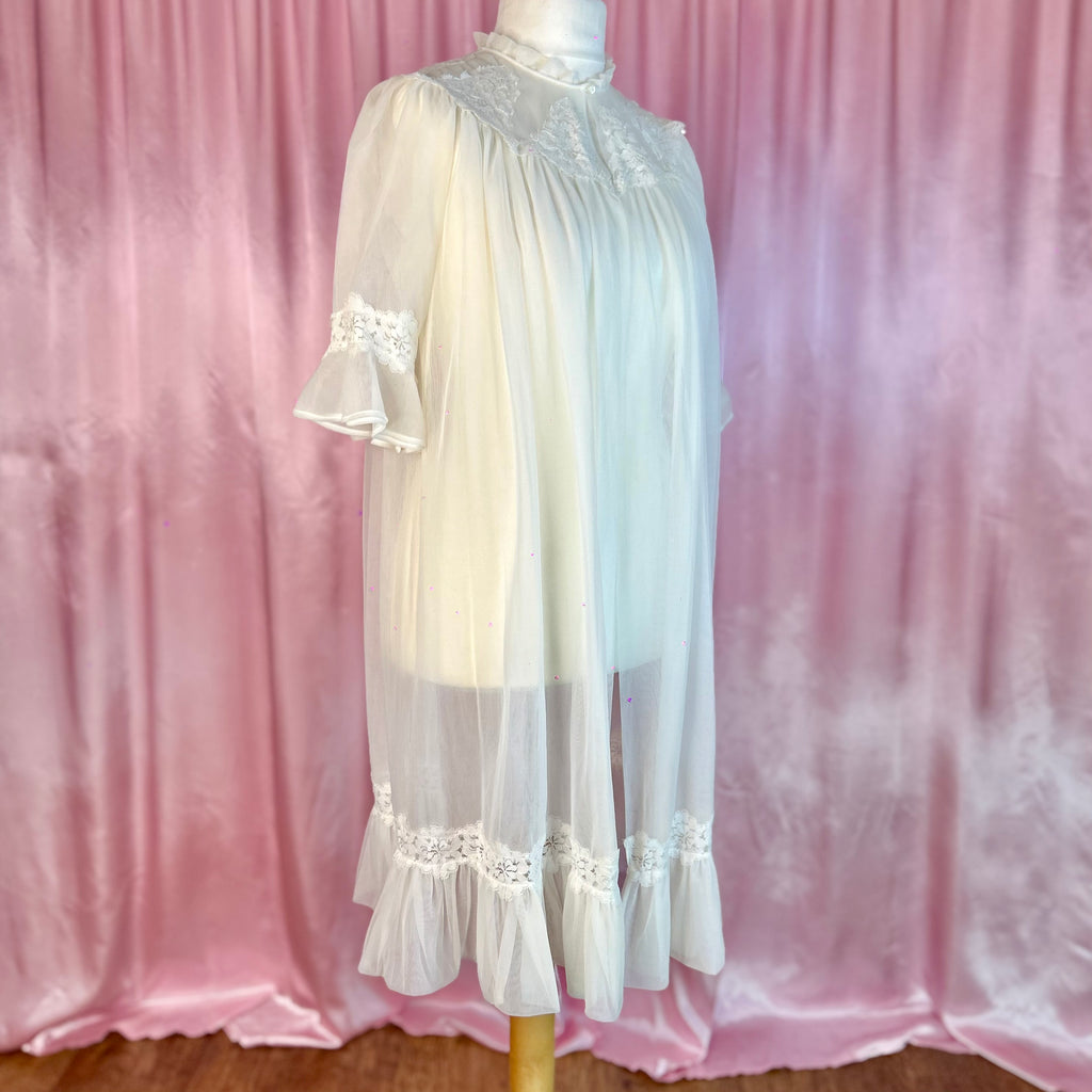1960s Cream peignoir, by Lux Lux, size 12