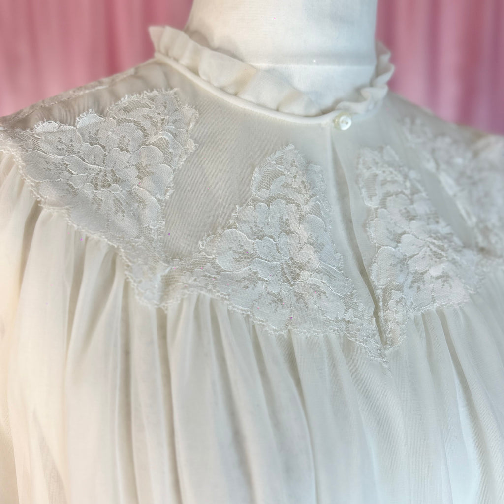 1960s Cream peignoir, by Lux Lux, size 12