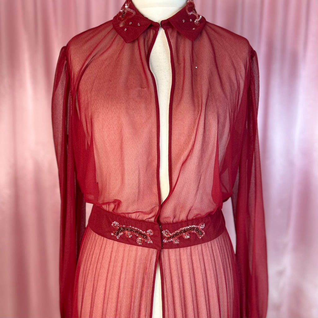 1970s Burgundy cover-up, unbranded, size 16