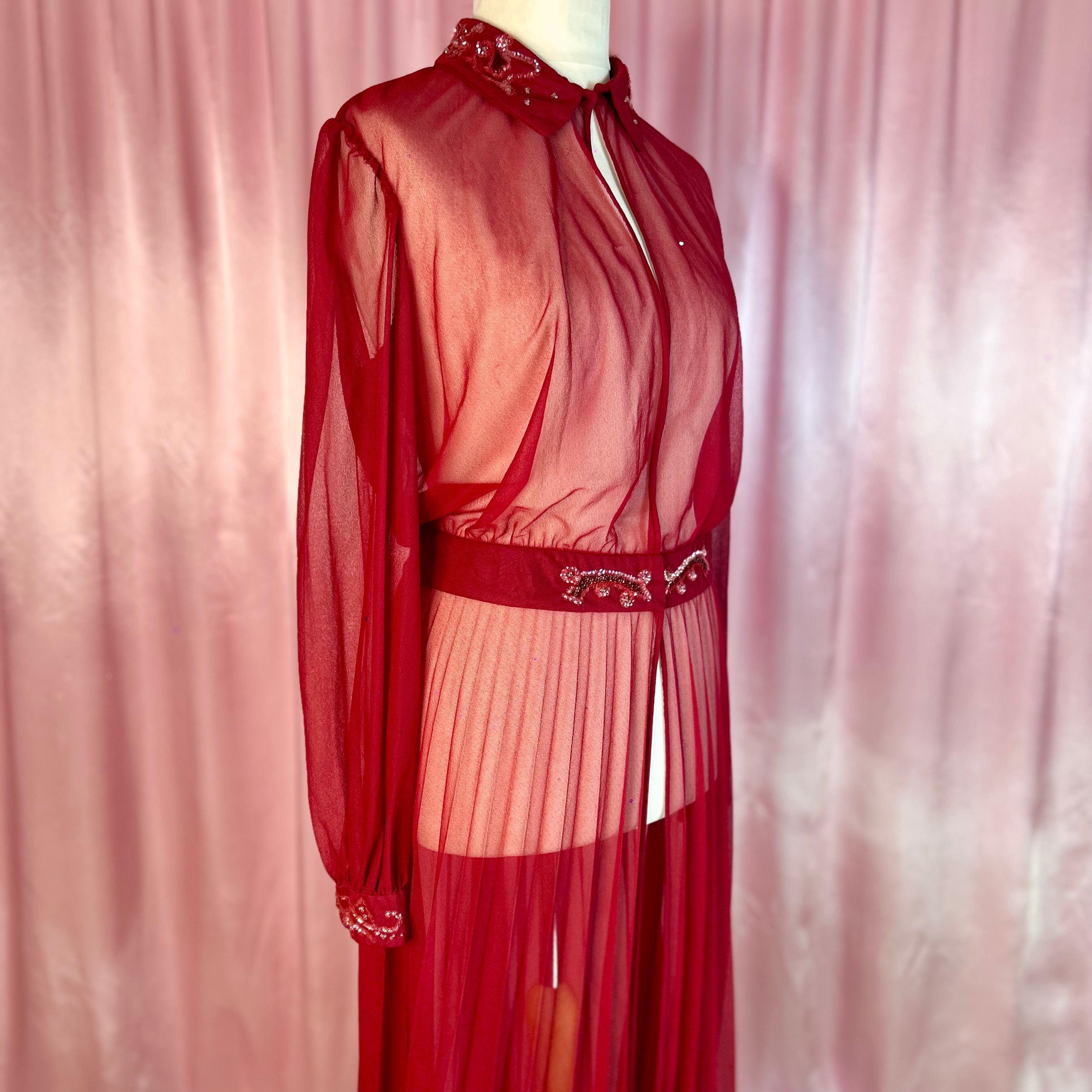 1970s Burgundy cover-up, unbranded, size 16