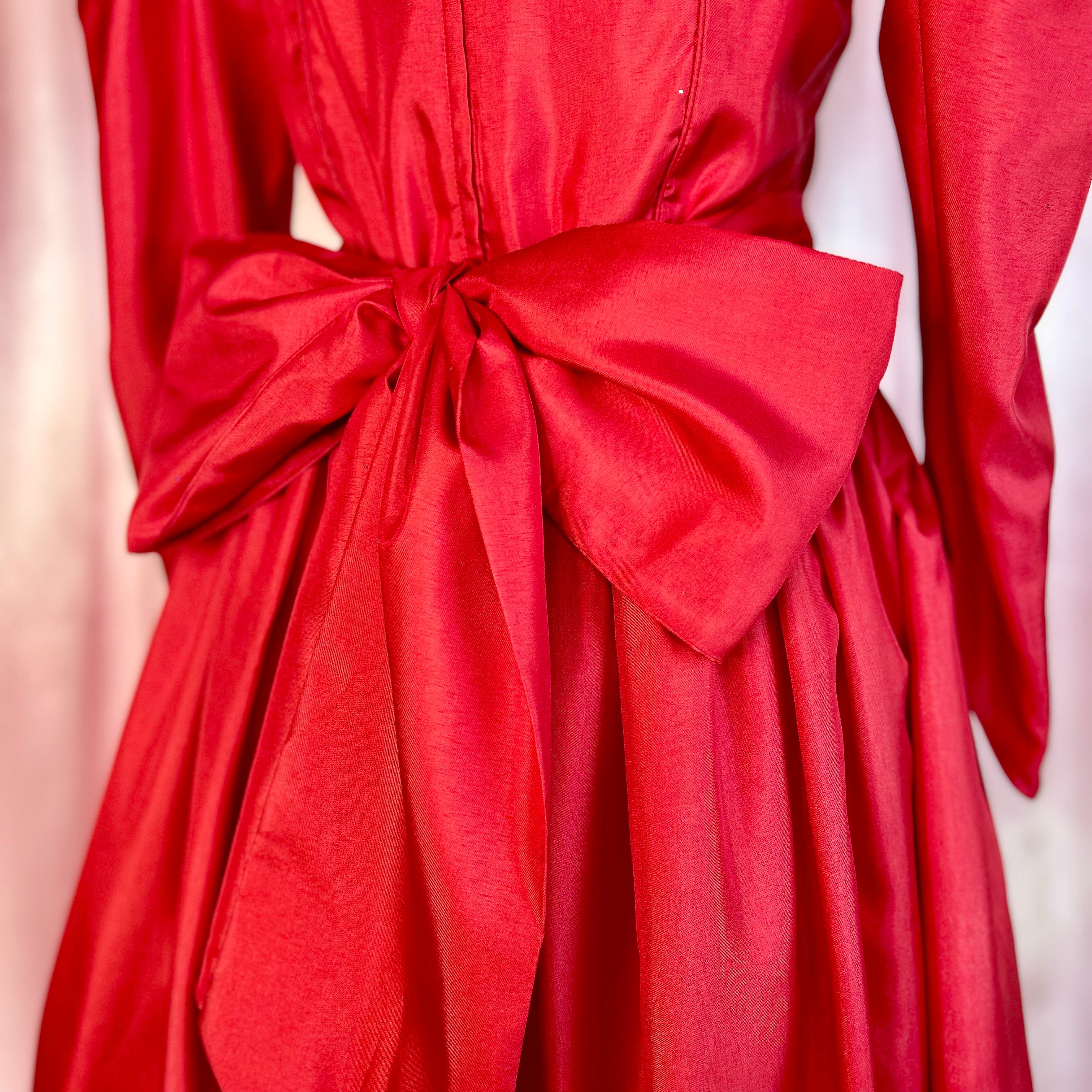 1980s Red silky dress, by Gianni Balenti, size 6/8