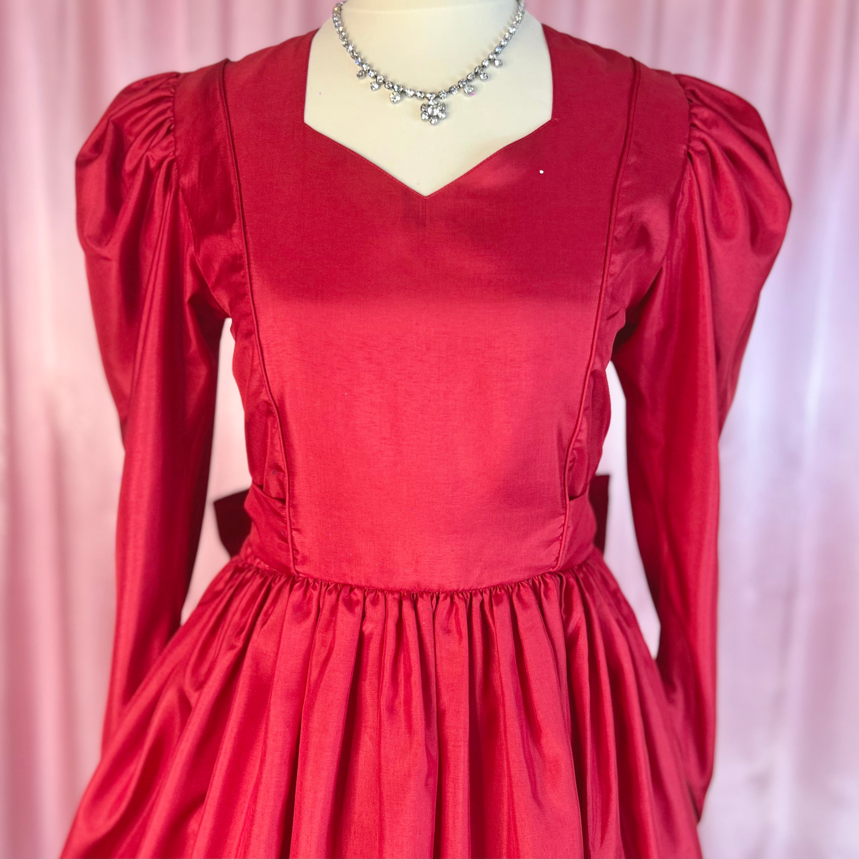 1980s Red silky dress, by Gianni Balenti, size 6/8