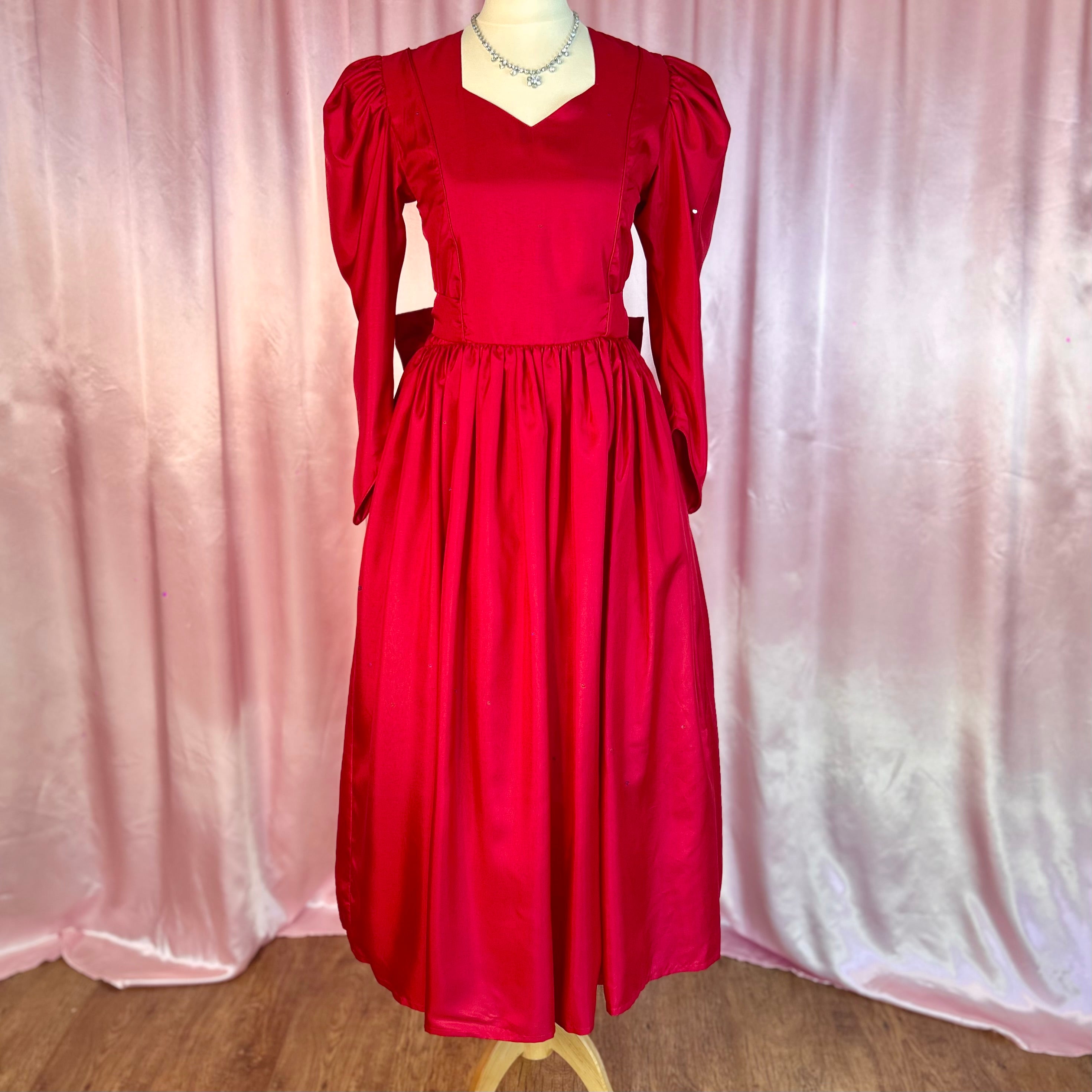 1980s Red silky dress, by Gianni Balenti, size 6/8
