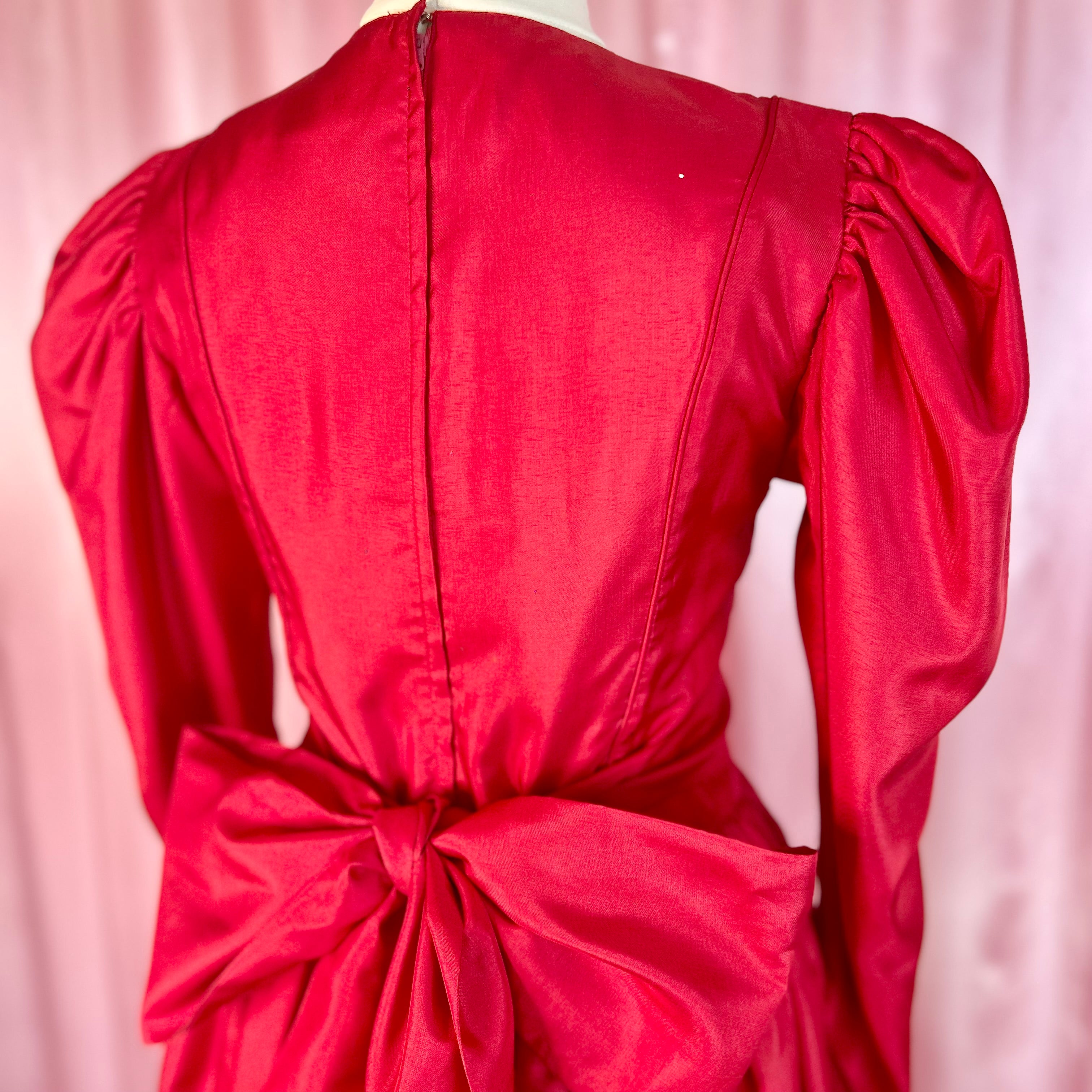 1980s Red silky dress, by Gianni Balenti, size 6/8