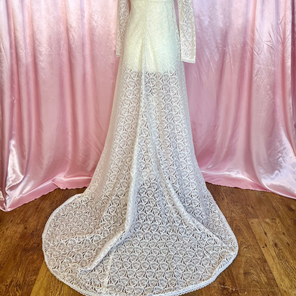 1970s Lace overgown with train, unbranded, size 8