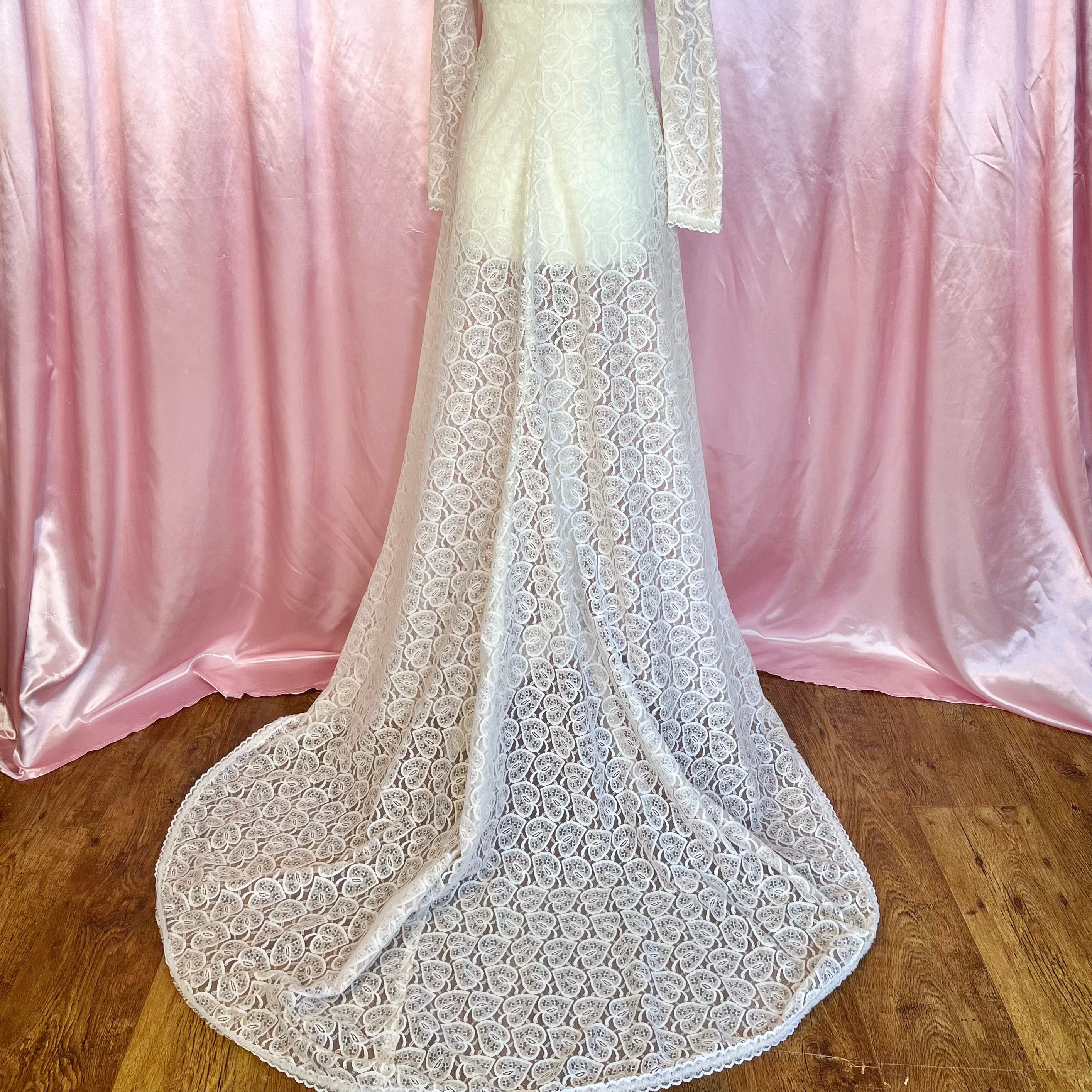 1970s Lace overgown with train, unbranded, size 8