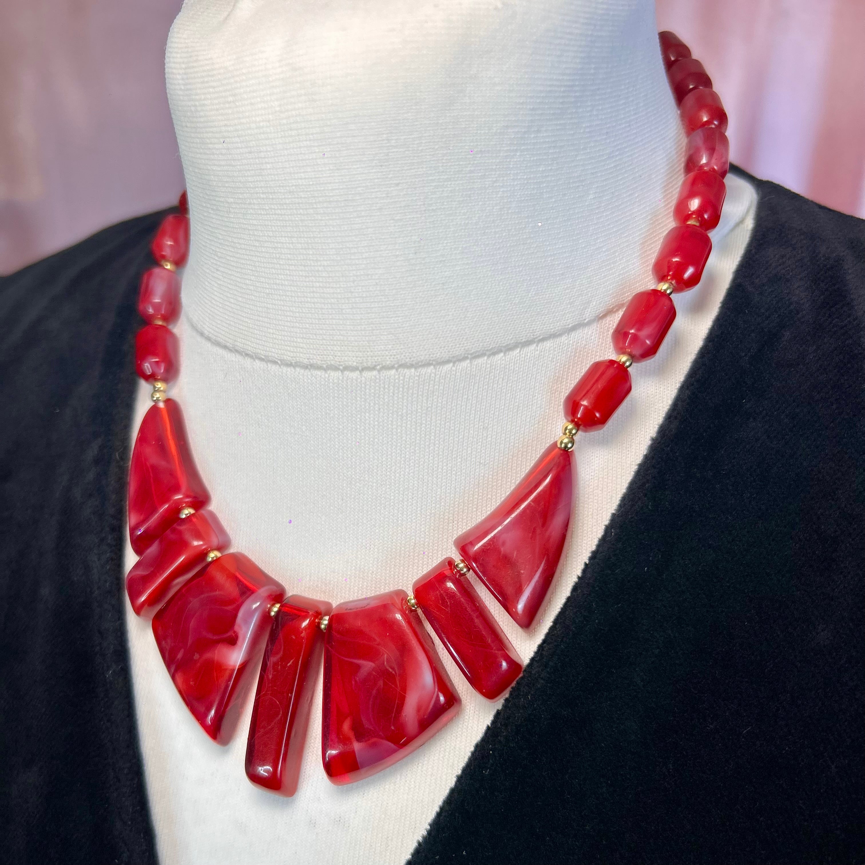 17” Marbled Red lucite necklace