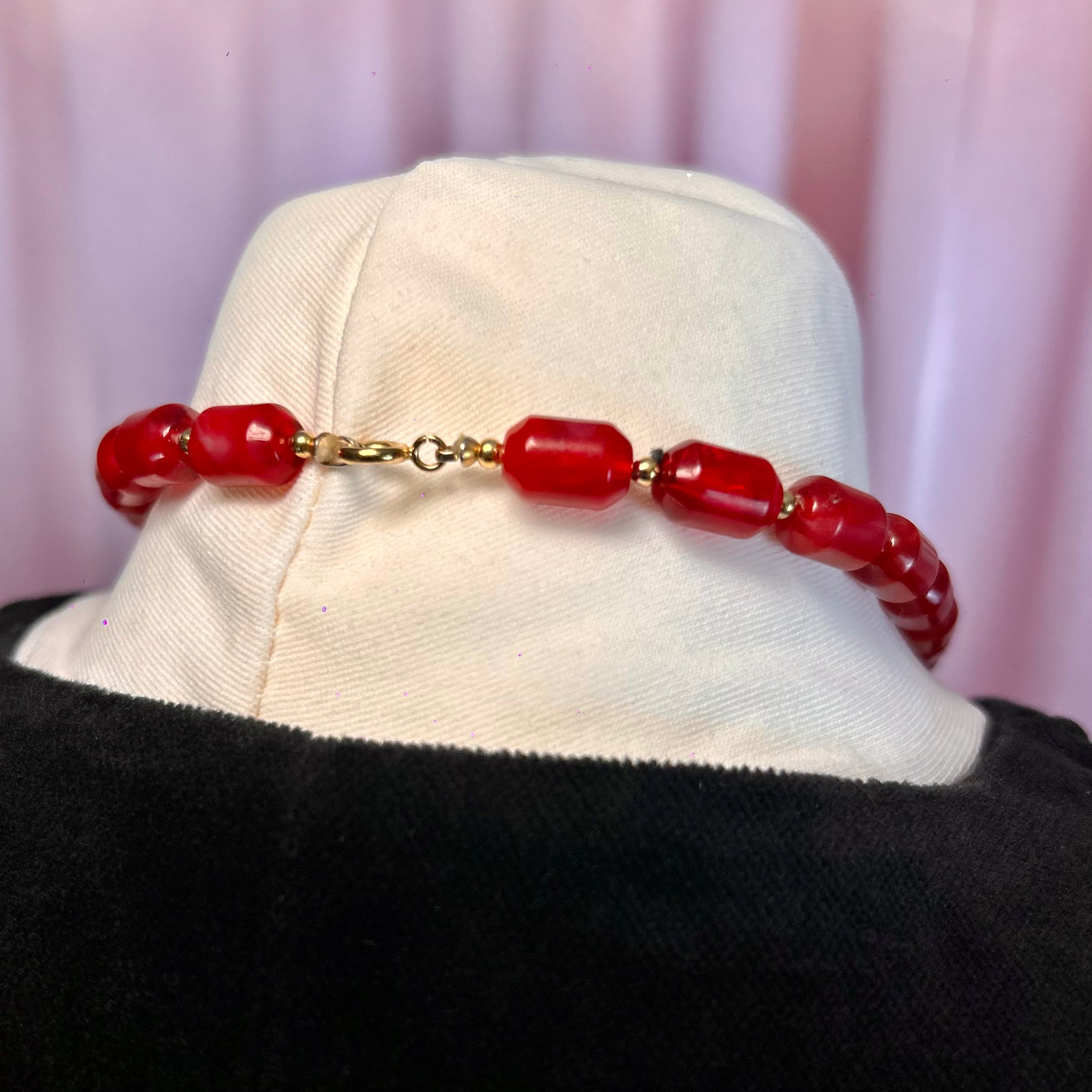 17” Marbled Red lucite necklace