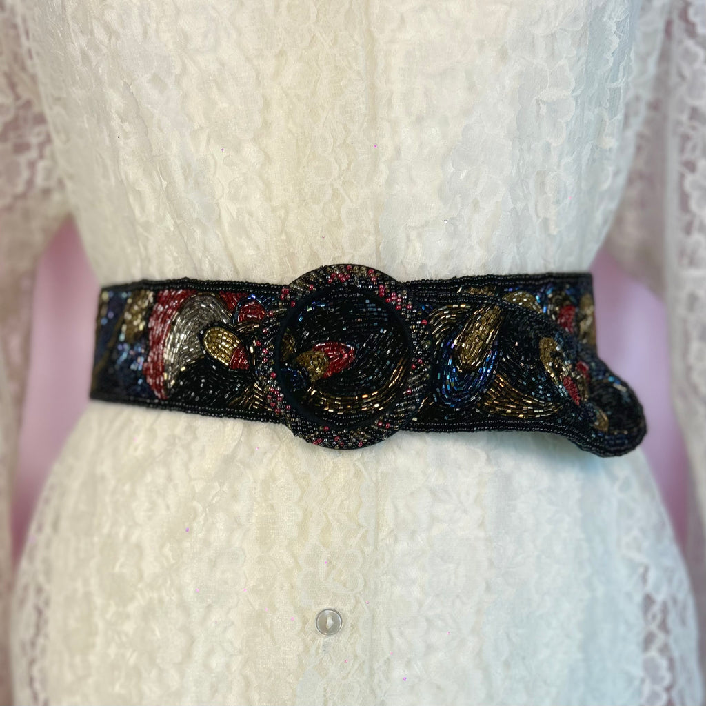 1980s swirling beaded belt, size 10/12