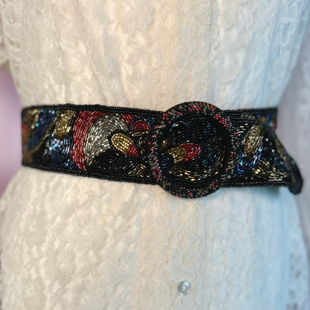1980s swirling beaded belt, size 10/12