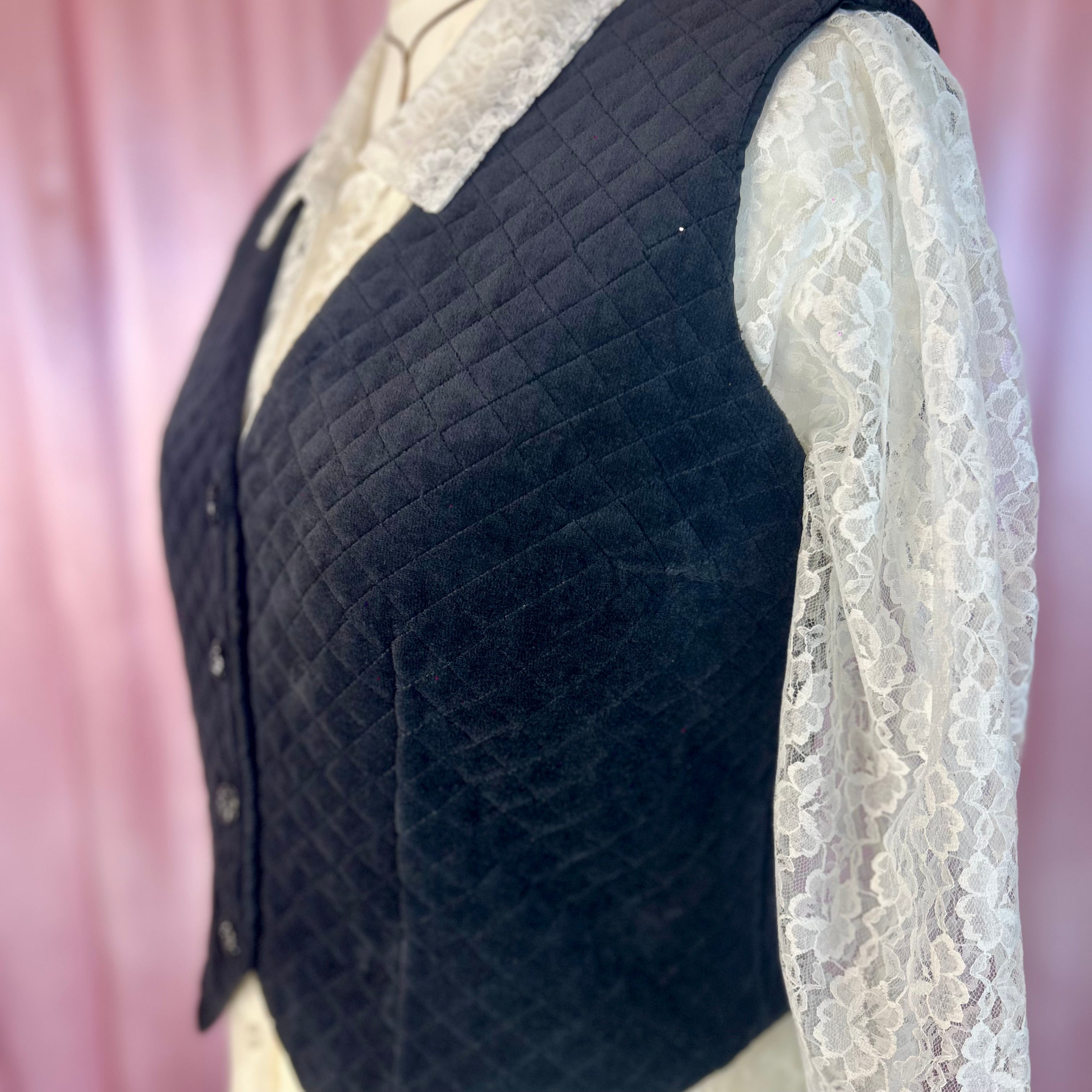 1980s Black velvet jacket, Unbranded, size 12/14