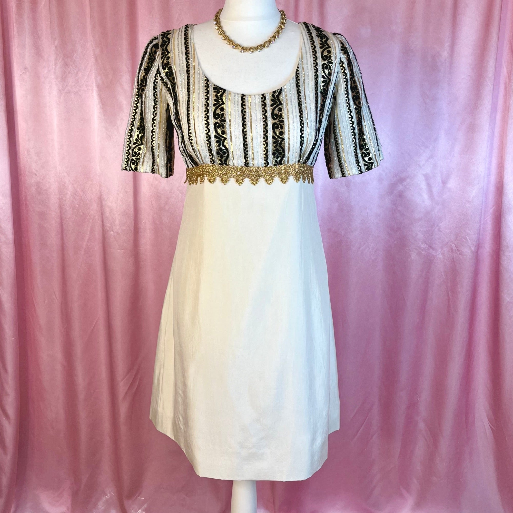 1960s Cream silk mini dress, handmade, Size 10