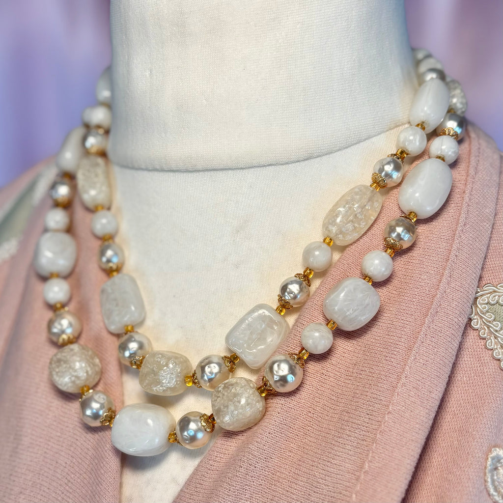 1980s White & pearl effect bead necklace