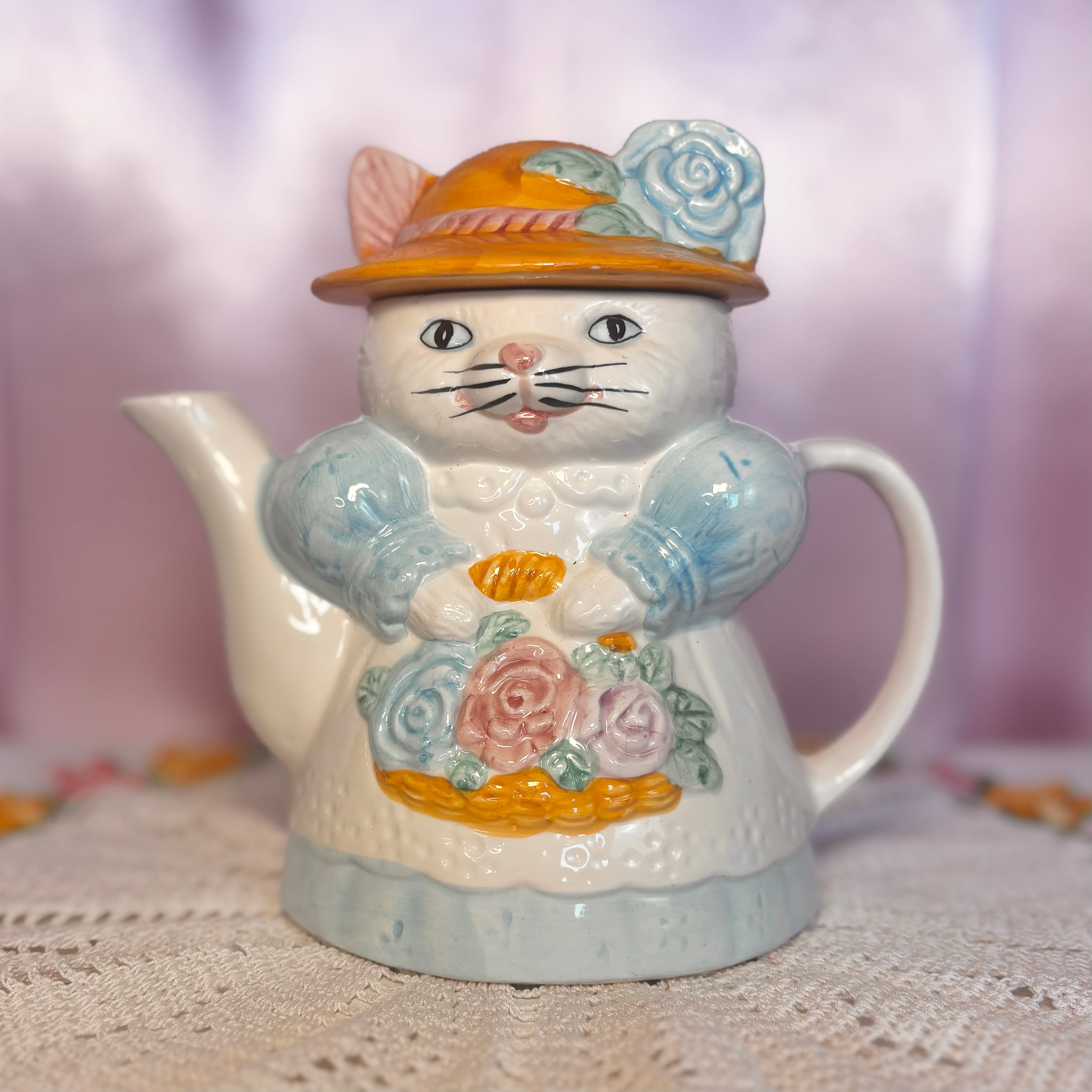 1980s Novelty cat teapot