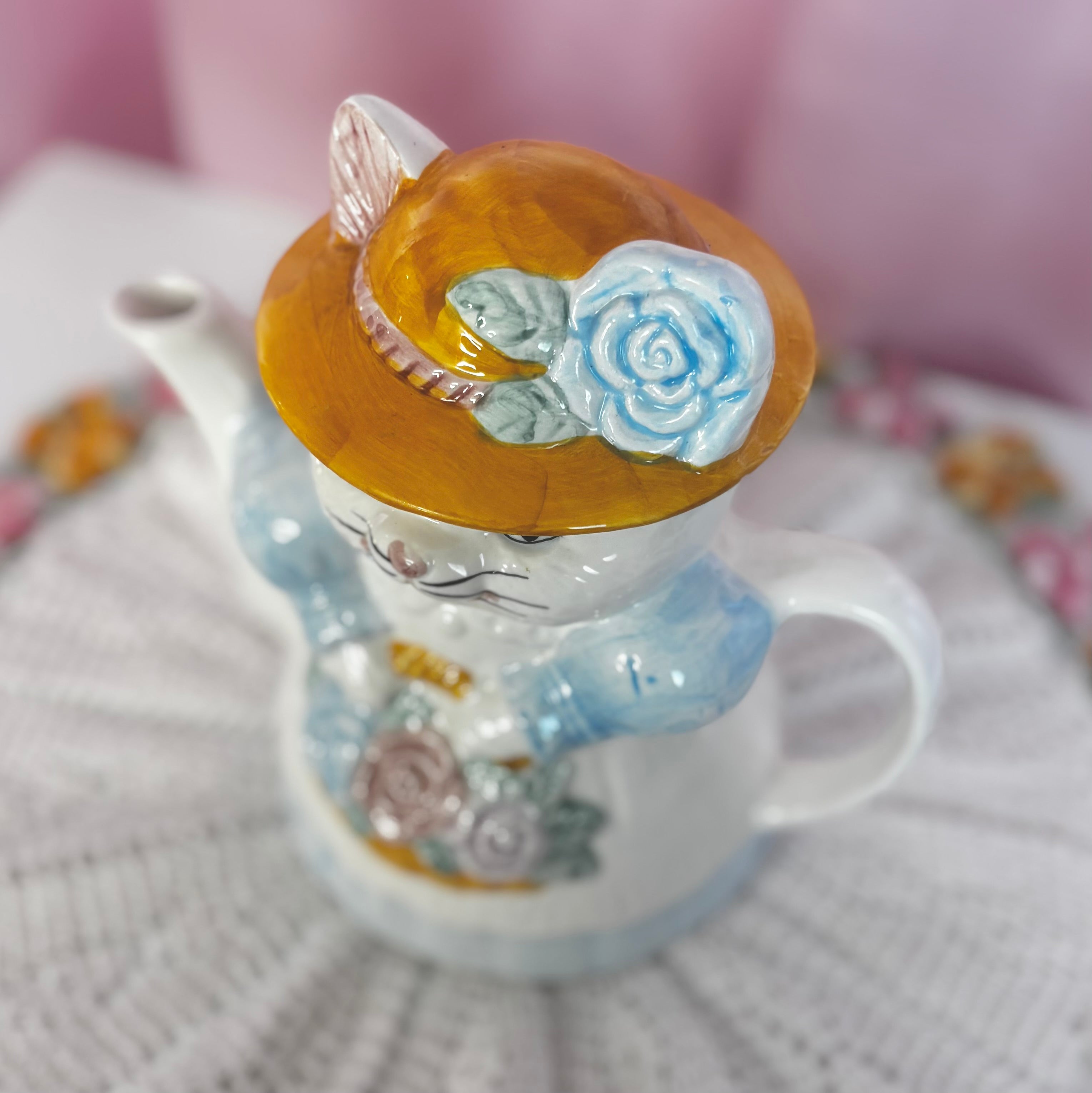 1980s Novelty cat teapot