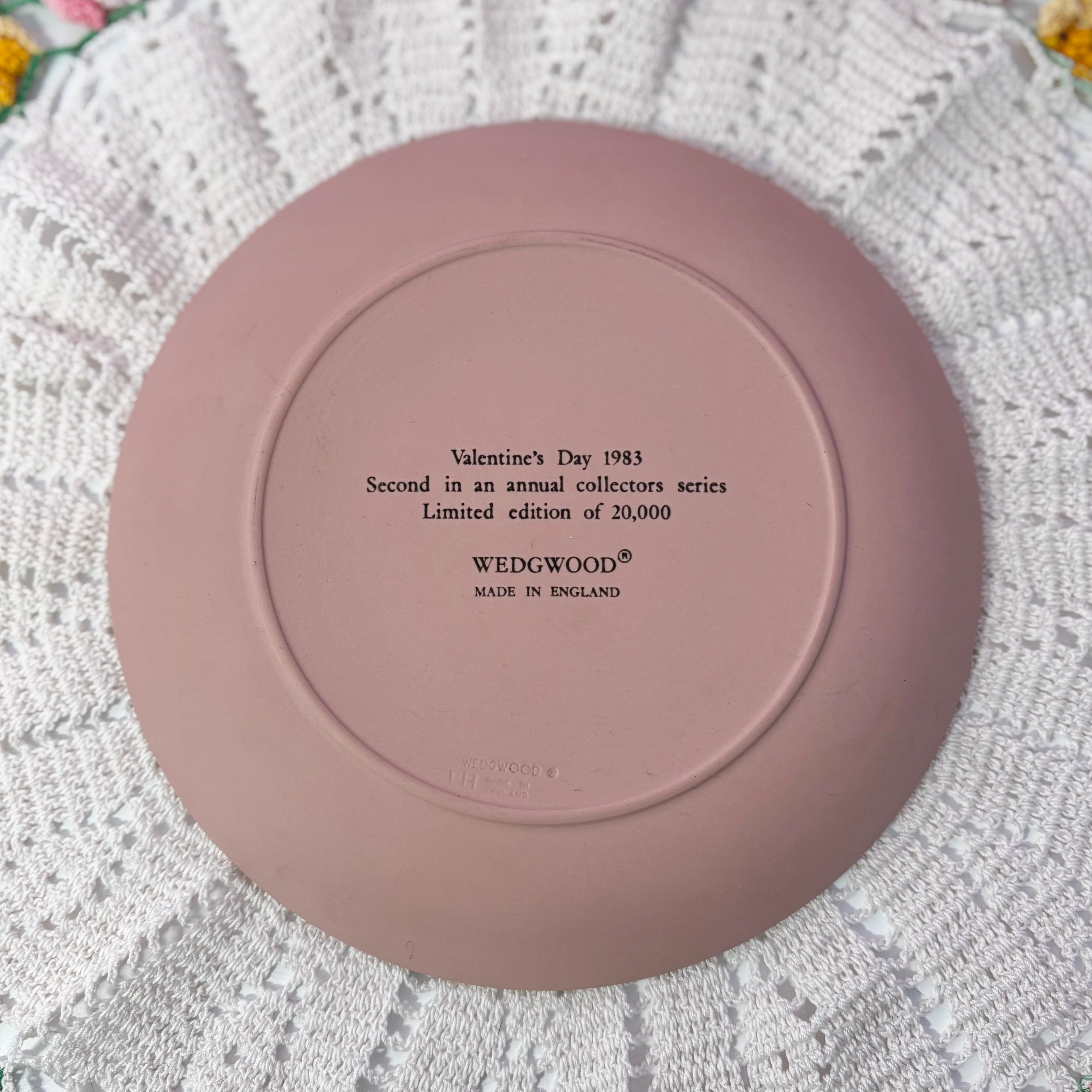 1980s Pink Wedgwood Jasperware collectors plate