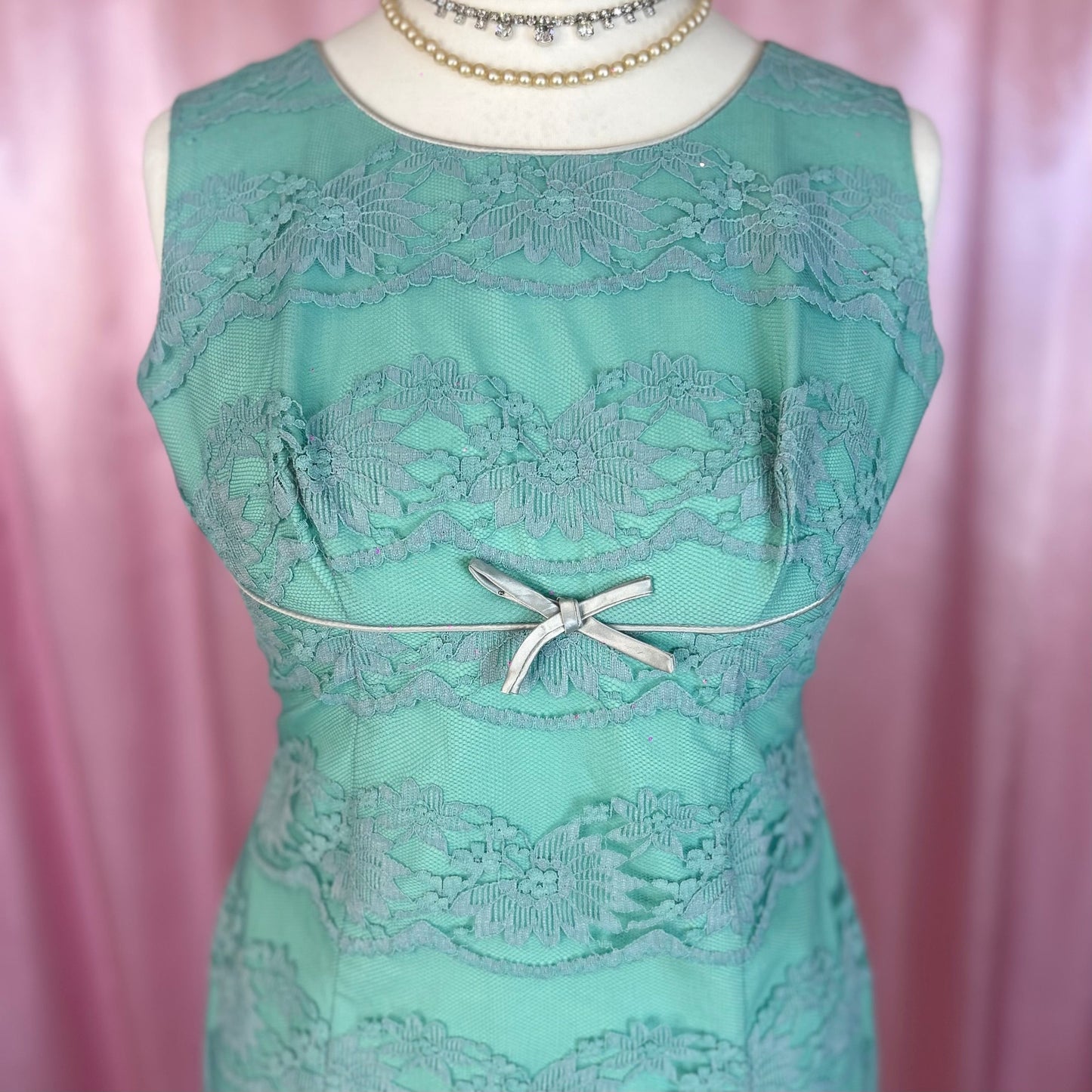 1960s Blue lace mini dress, unbranded, size 12/14