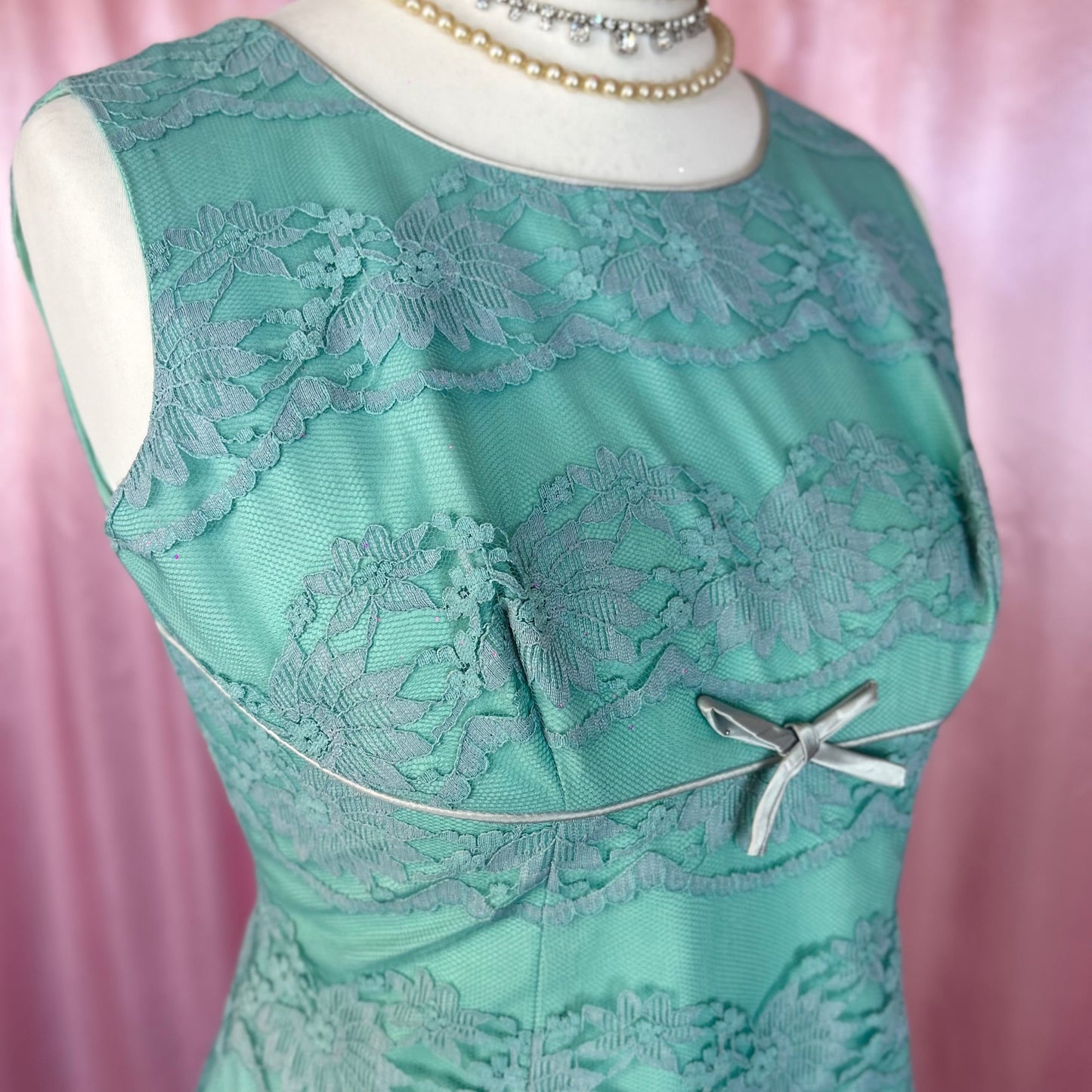 1960s Blue lace mini dress, unbranded, size 12/14