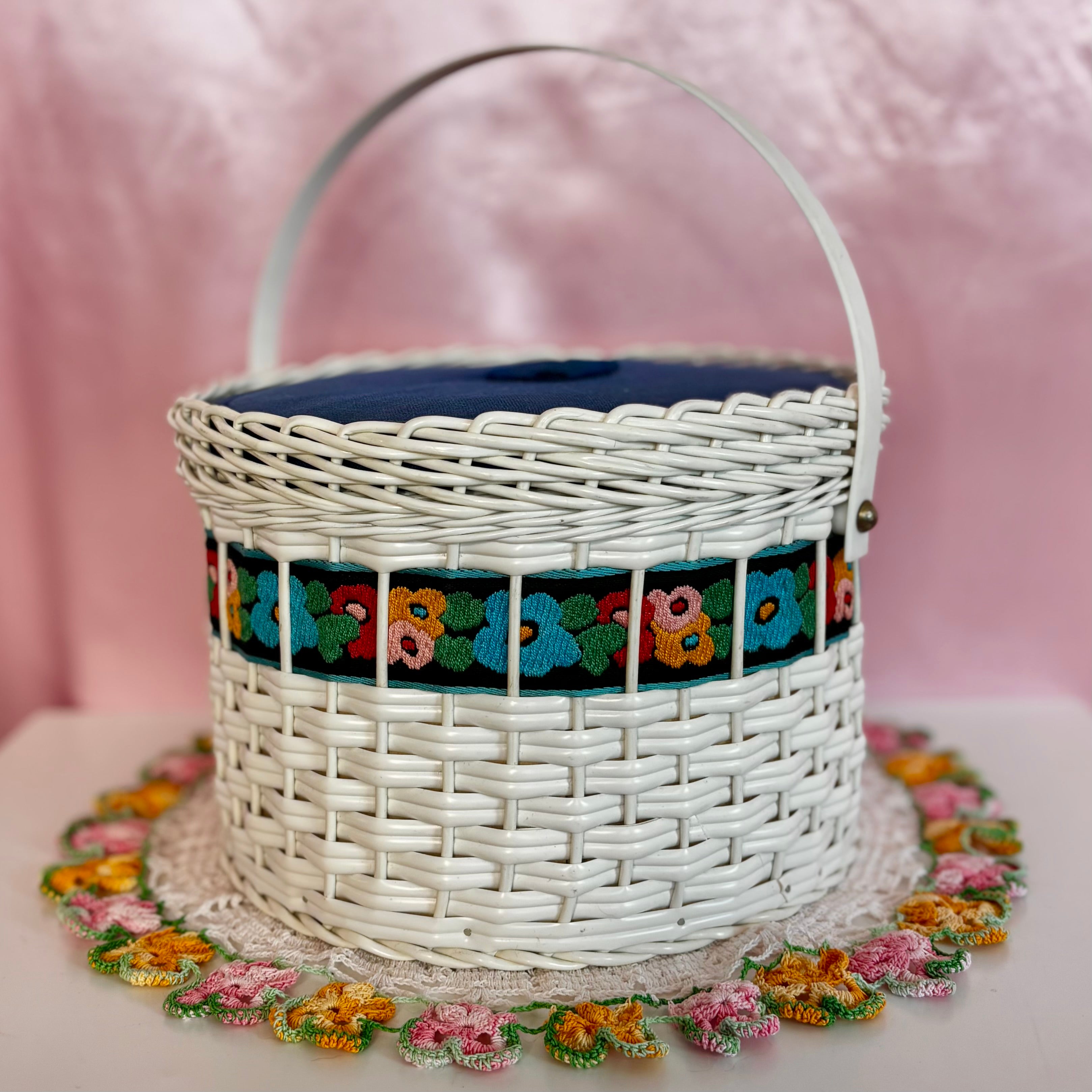 1970s Wicker sewing basket