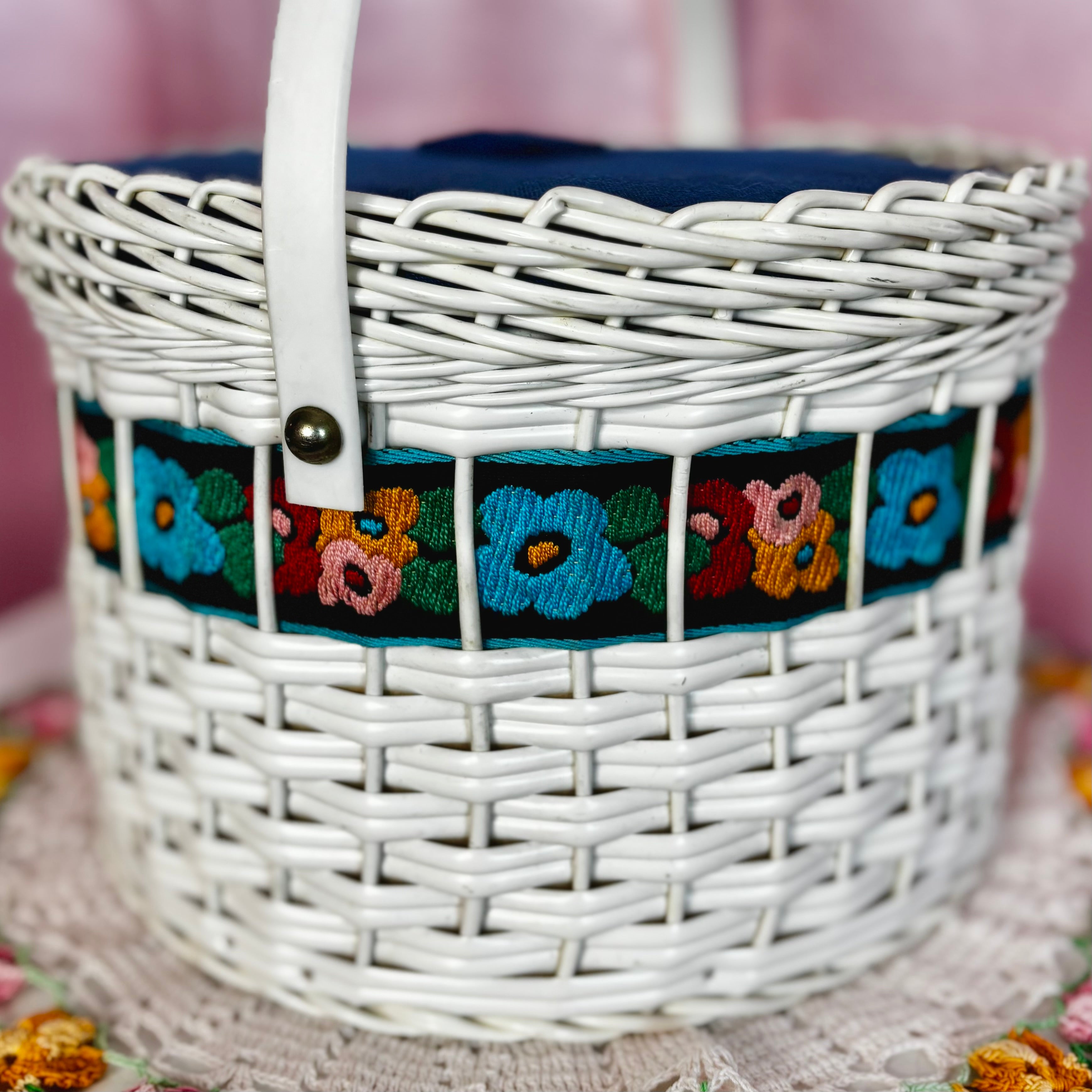 1970s Wicker sewing basket