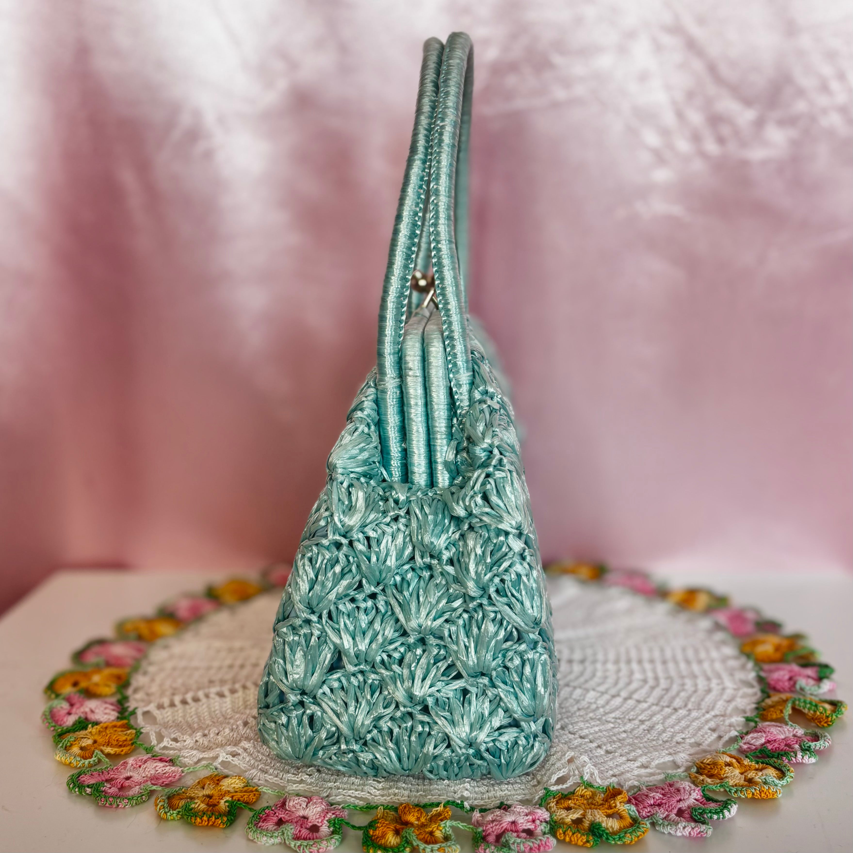 1960s Blue crochet raffia bag