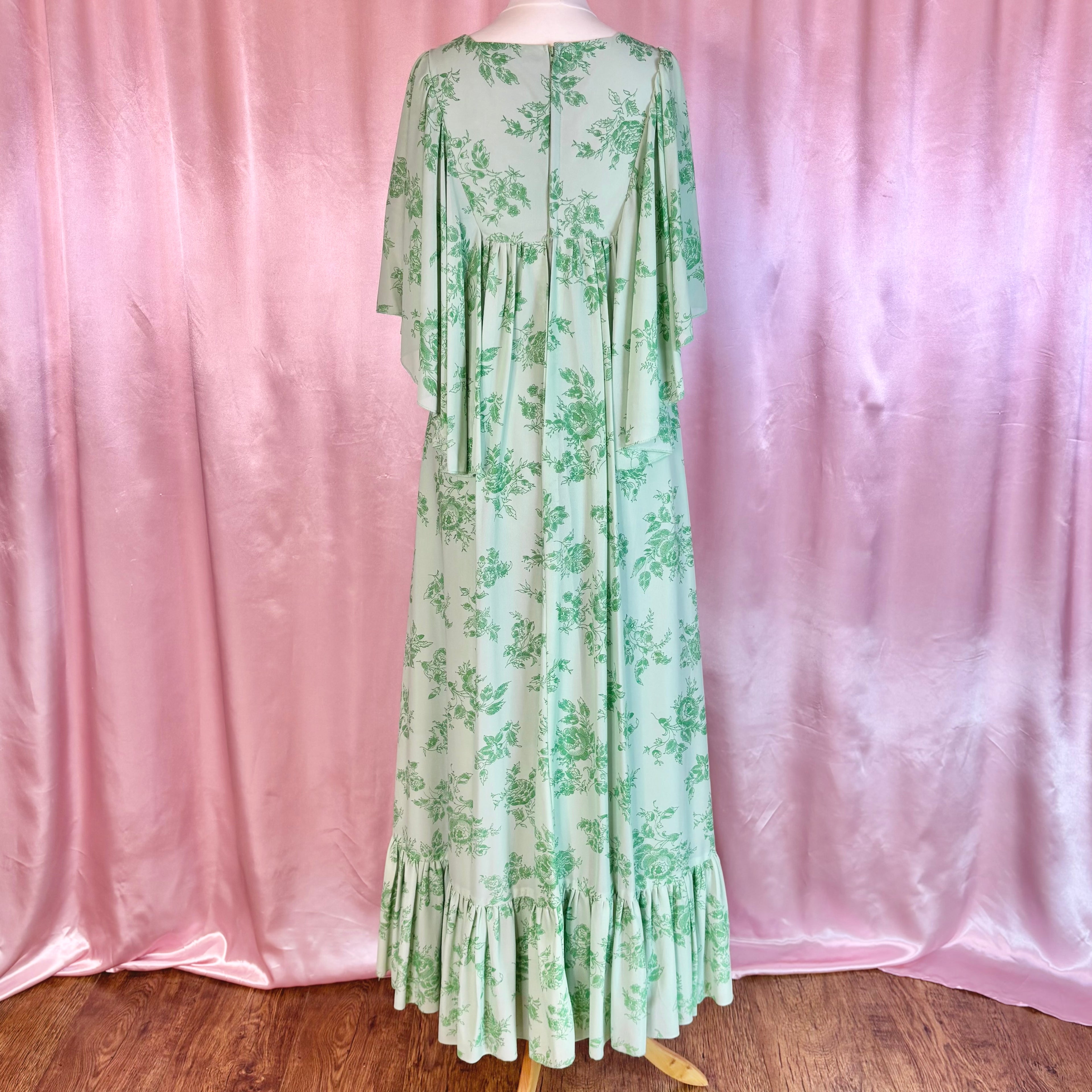 1970s Green angel sleeve dress, unbranded, size 6