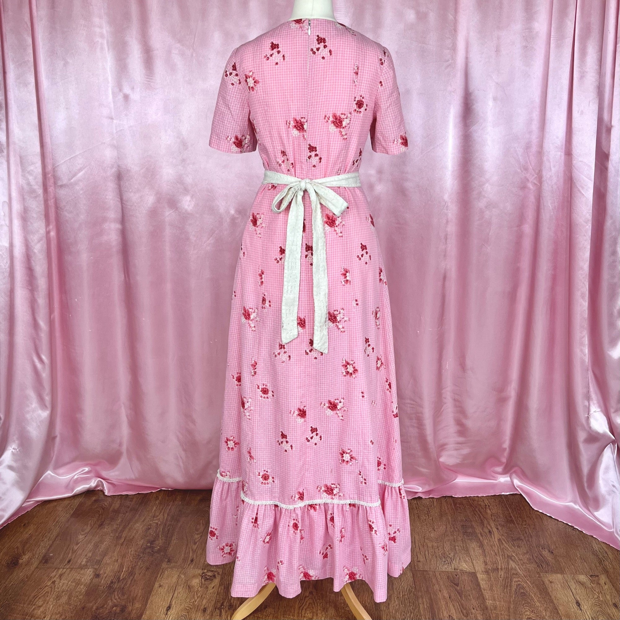 1970 Pink floral prairie dress, handmade, size 6
