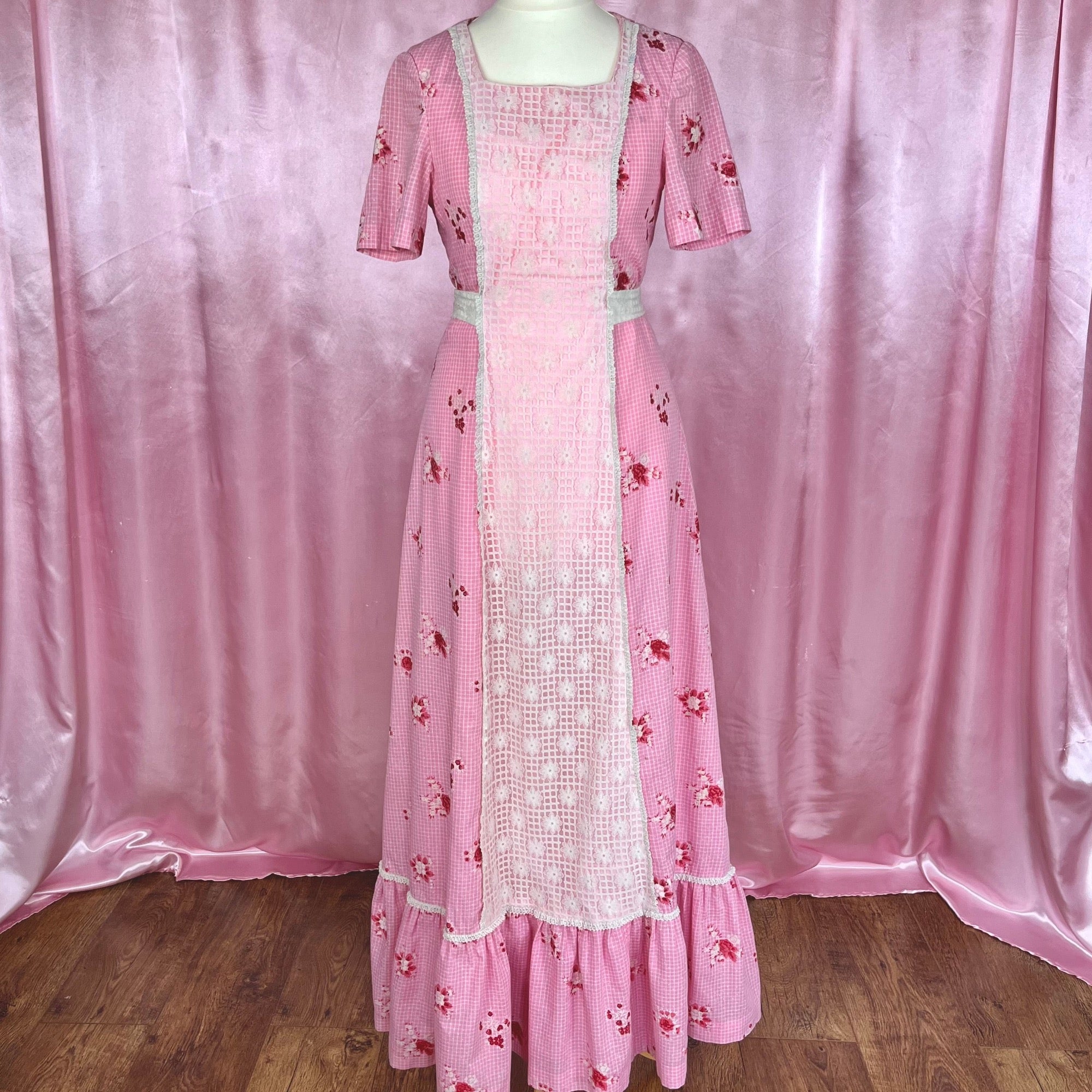 1970 Pink floral prairie dress, handmade, size 6