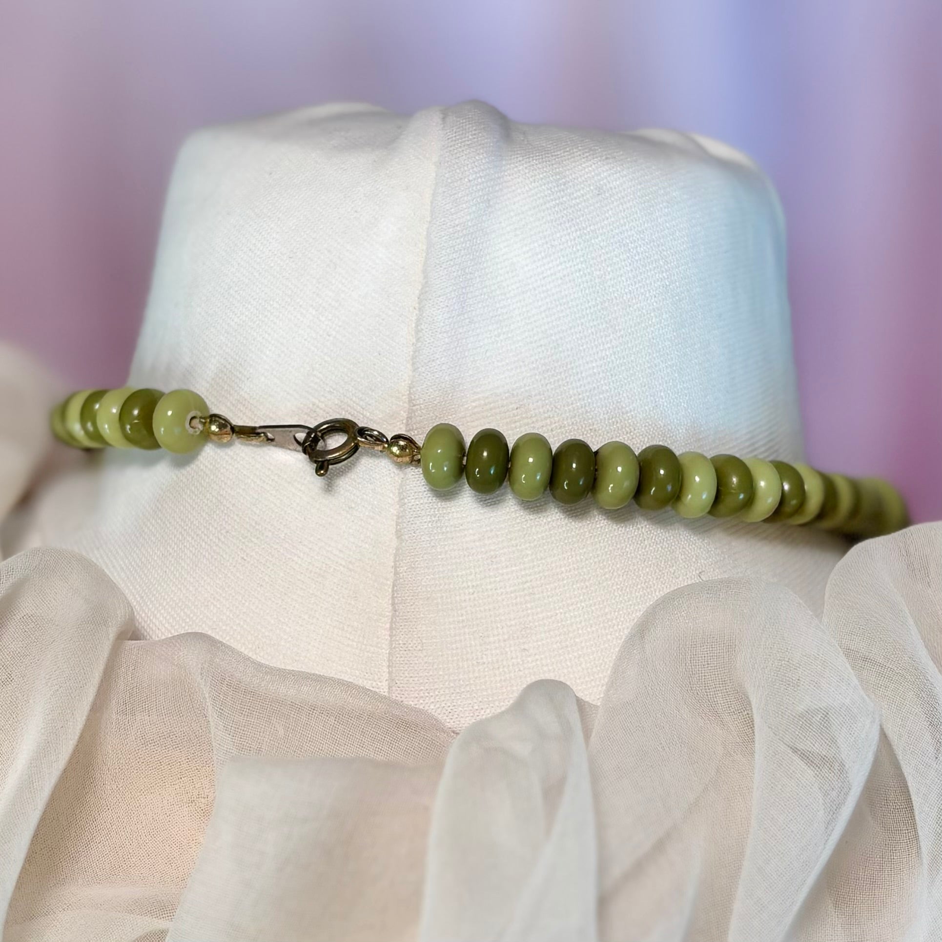 1980s Green beaded necklace