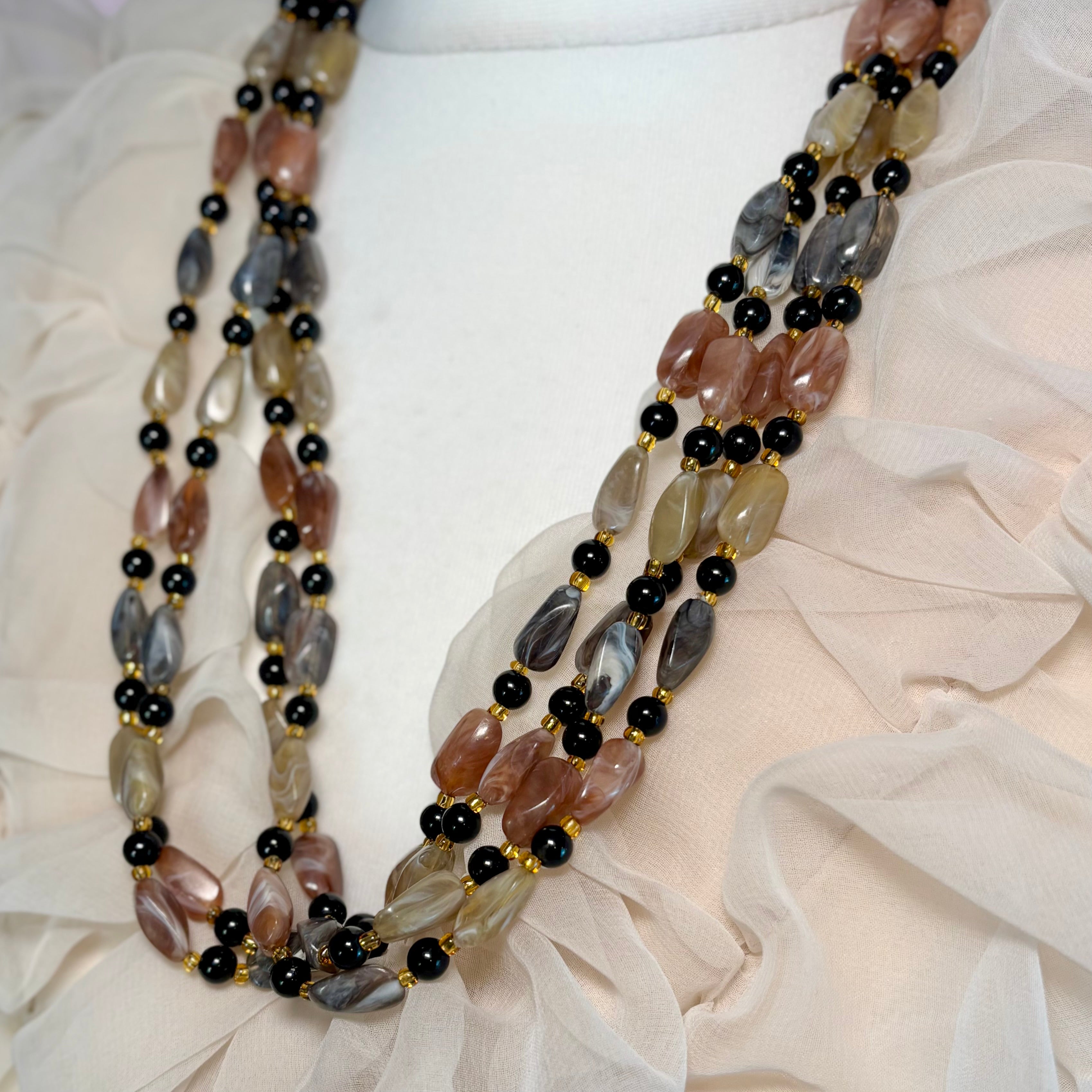 1980s Marbled multi strand necklace