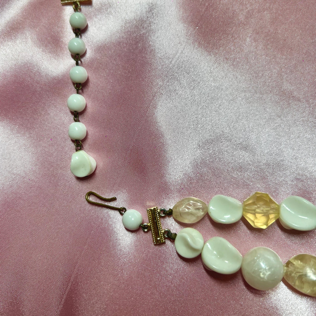 1950s Green & white Statement necklace