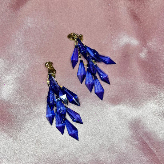 1980s Blue dangly clip on earrings