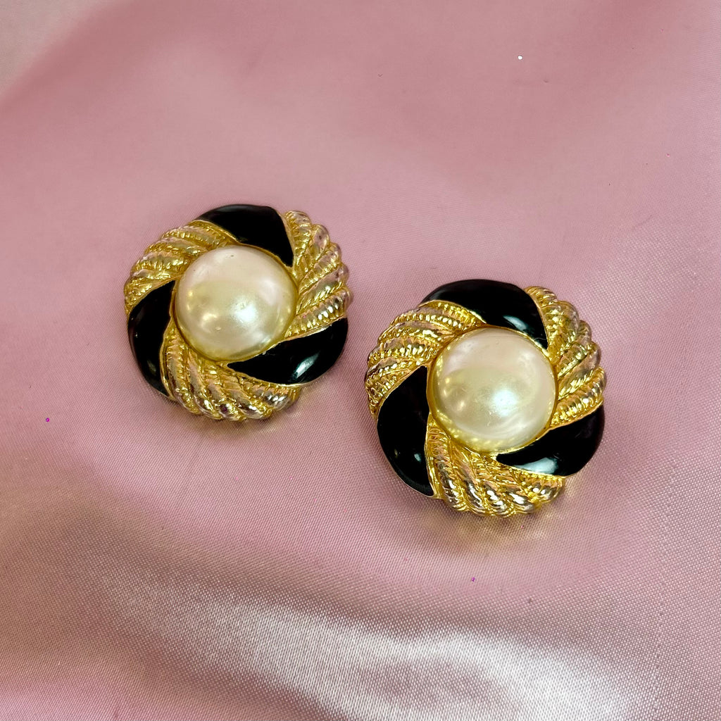 1980s Black, Gold & pearl clip on earrings