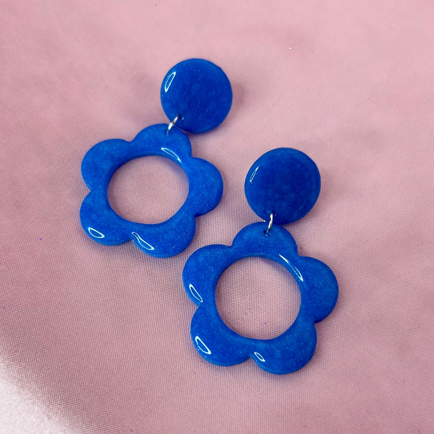 Handmade Blue daisy clay earrings