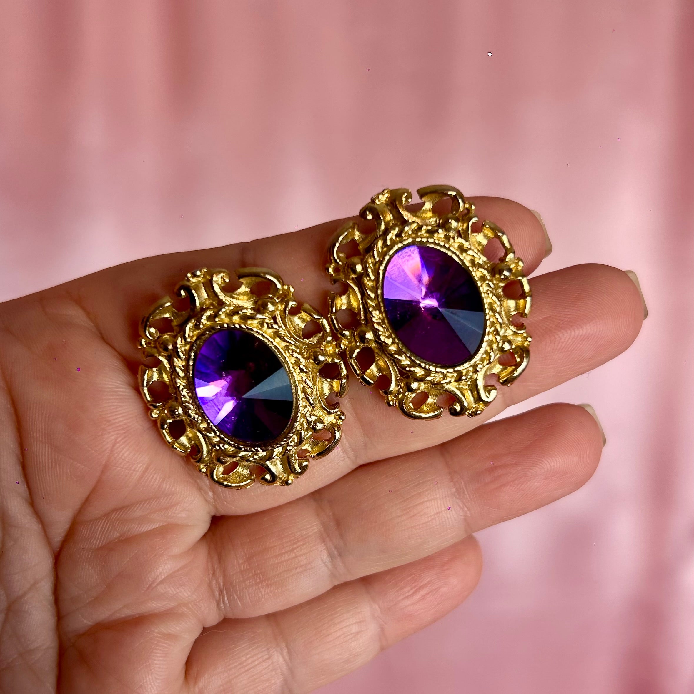 1980s Purple & Gold clip on earrings